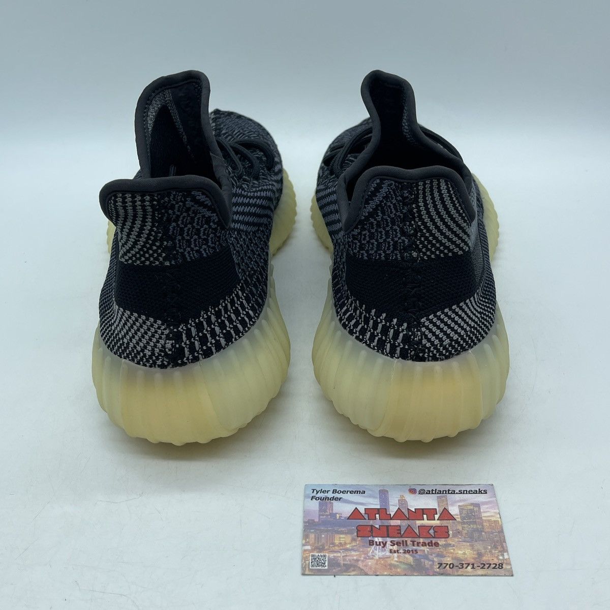 Adidas Yeezy boost 350 carbon Size US 10.5 / EU 43-44 - 3 Thumbnail