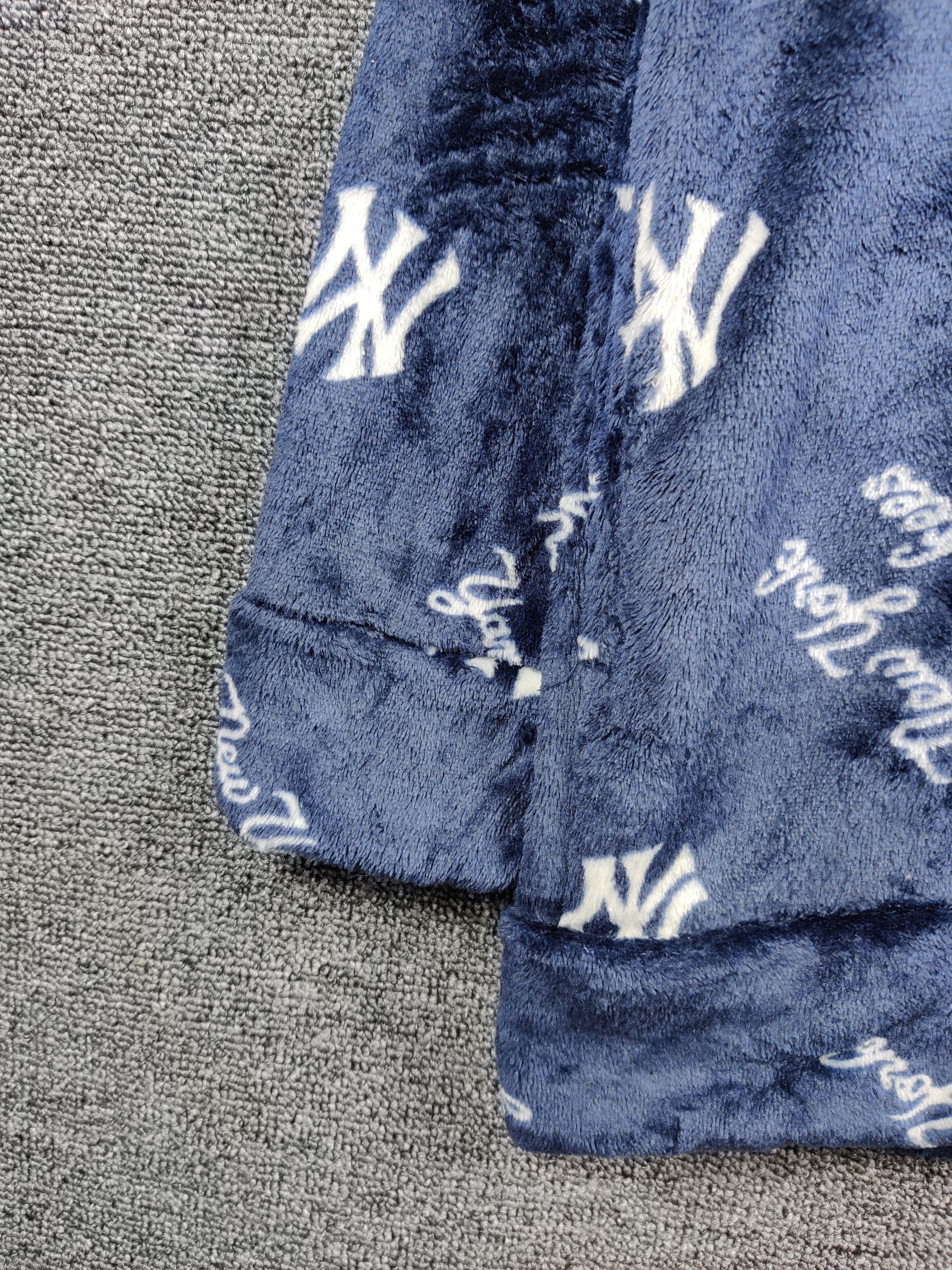 MLB × New York Yankees × Vintage MLB New York Yankees Fleece Fullprint Zipper Hoodie Jacket Size US L / EU 52-54 / 3 - 4 Thumbnail