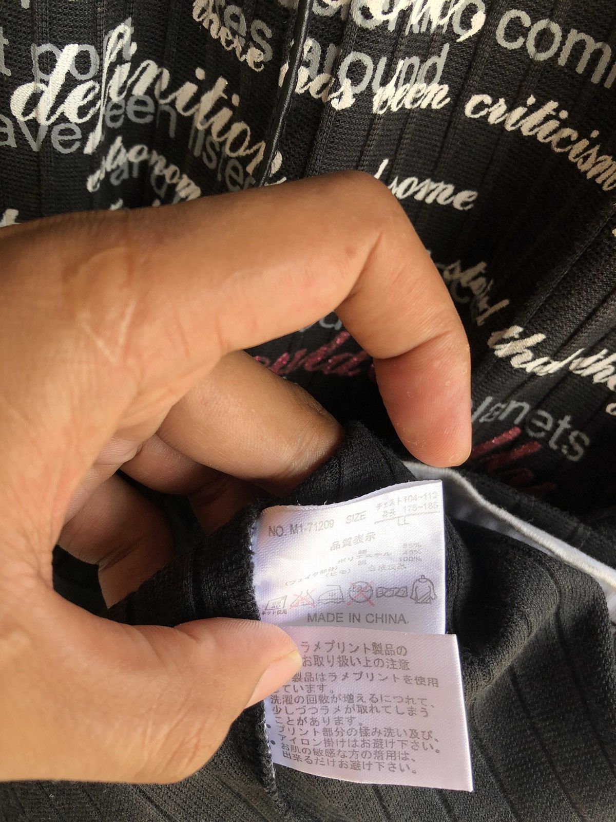 KMRii Distressed Guess Punk Rock ifsixwasnine LGB Style Size US L / EU 52-54 / 3 - 9 Thumbnail