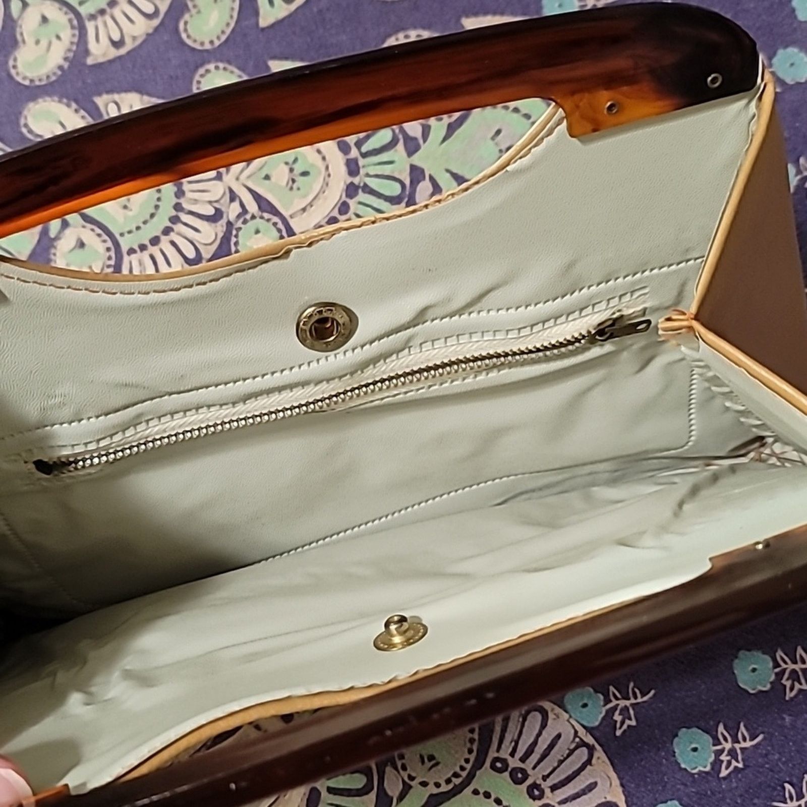 Unknown London Vtg Leather and Lucite Super 1960s High Quality Handbag Size ONE SIZE - 5 Thumbnail