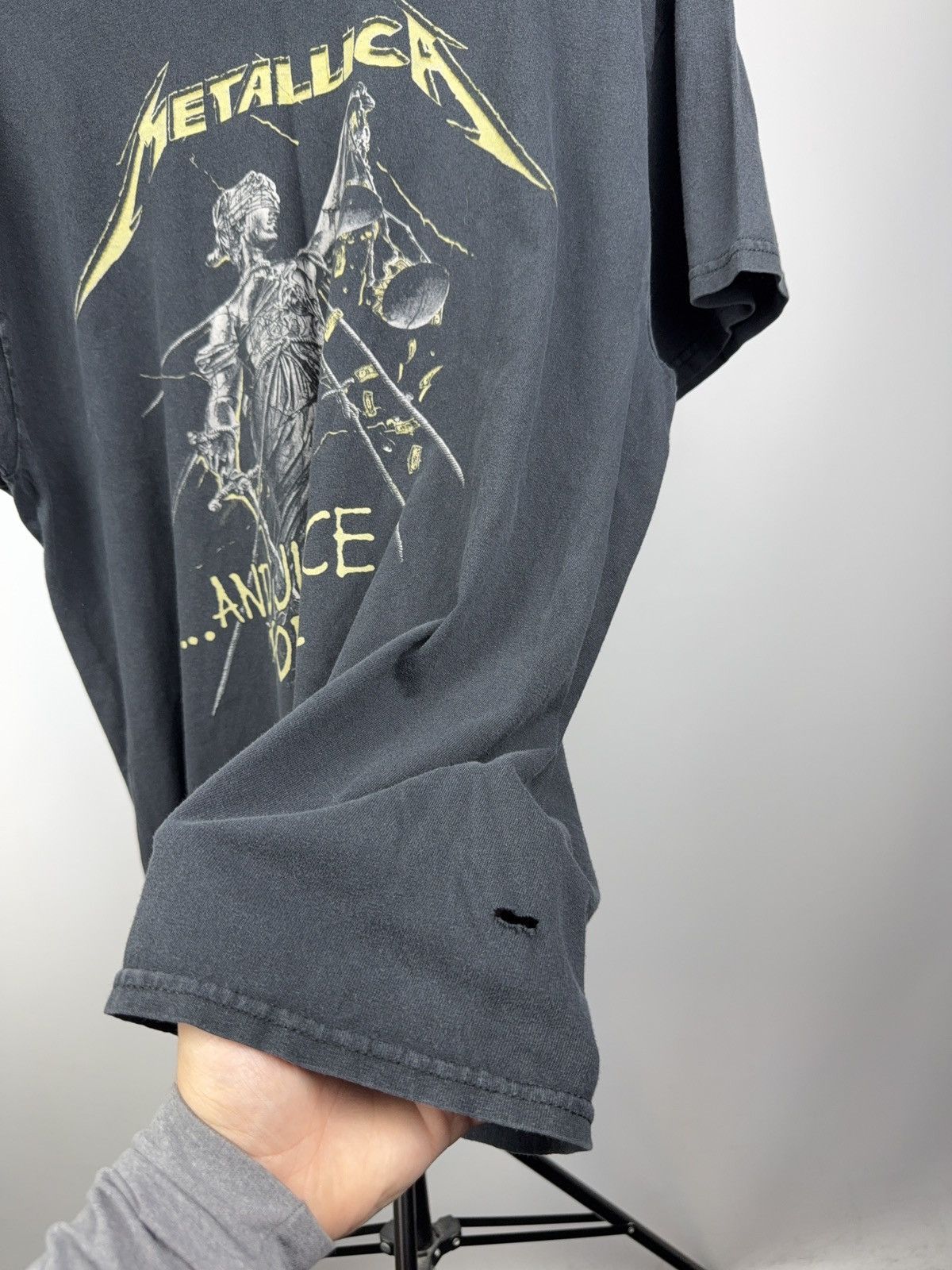 Metallica 00s Metallica And Justice For All Faded Band Tee Black Size US XL / EU 56 / 4 - 5 Thumbnail