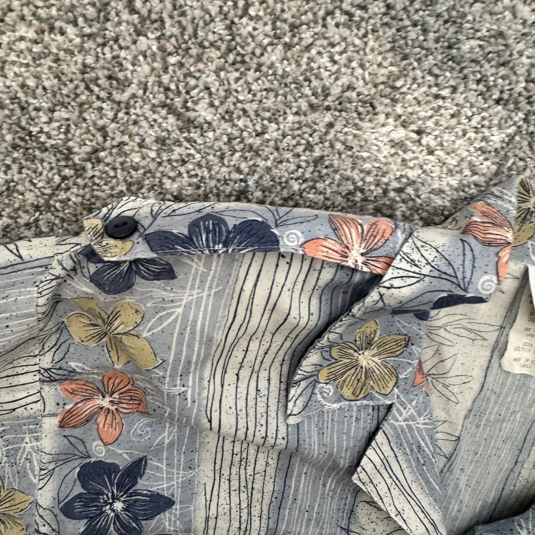 Vintage VINTAGE Tap & Co. Shirt L Blue Floral Hawaiian Camp Coastal Grandma Boho Cabana Chic Button-Up Collar Short Sleeve Pockets Epaulet 80s 90s Women Size L / US 10 / IT 46 - 7 Thumbnail
