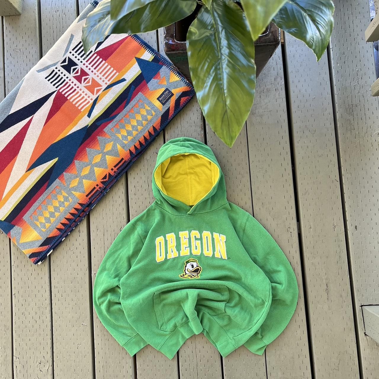 Vintage Vintage 90s Oregon Ducks Donald Duck Crewneck Sweatshirt Size US S / EU 44-46 / 1 - 1 Thumbnail