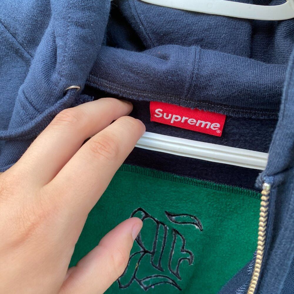 Supreme Supreme Old English Stripe Zip Up Sweatshirt Medium Size US M / EU 48-50 / 2 - 7 Thumbnail