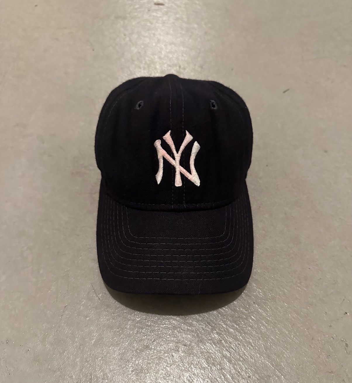 Vintage Vintage Yankees Cap MLB Size ONE SIZE - 1 Thumbnail