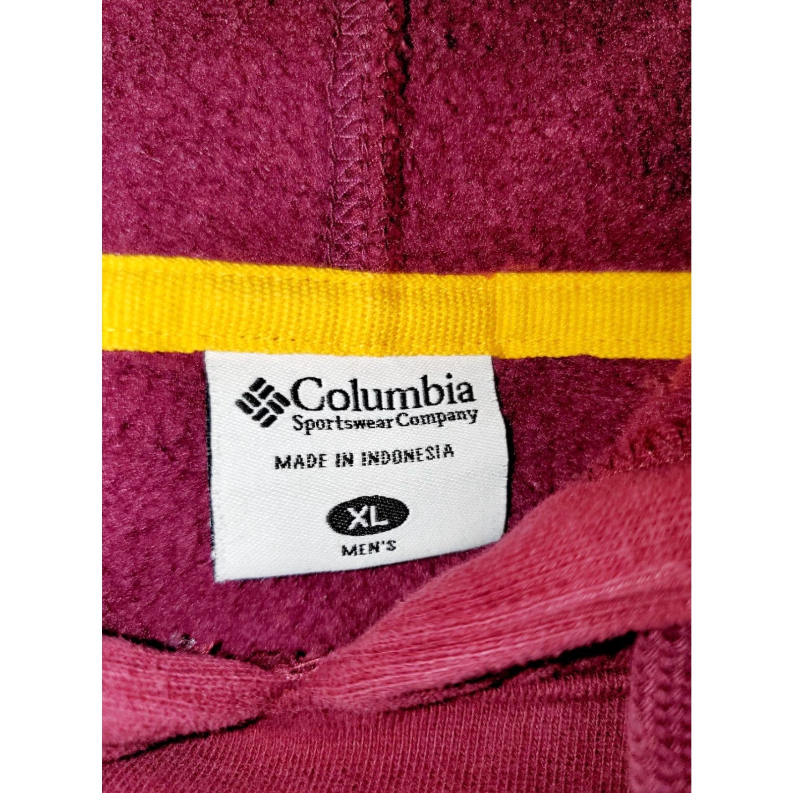 Vintage Columbia Hoodie University Minnesota Golden Gophers Sweatshirt XL Maroon Pockets Logo Pullover Men Size US XL / EU 56 / 4 - 5 Thumbnail