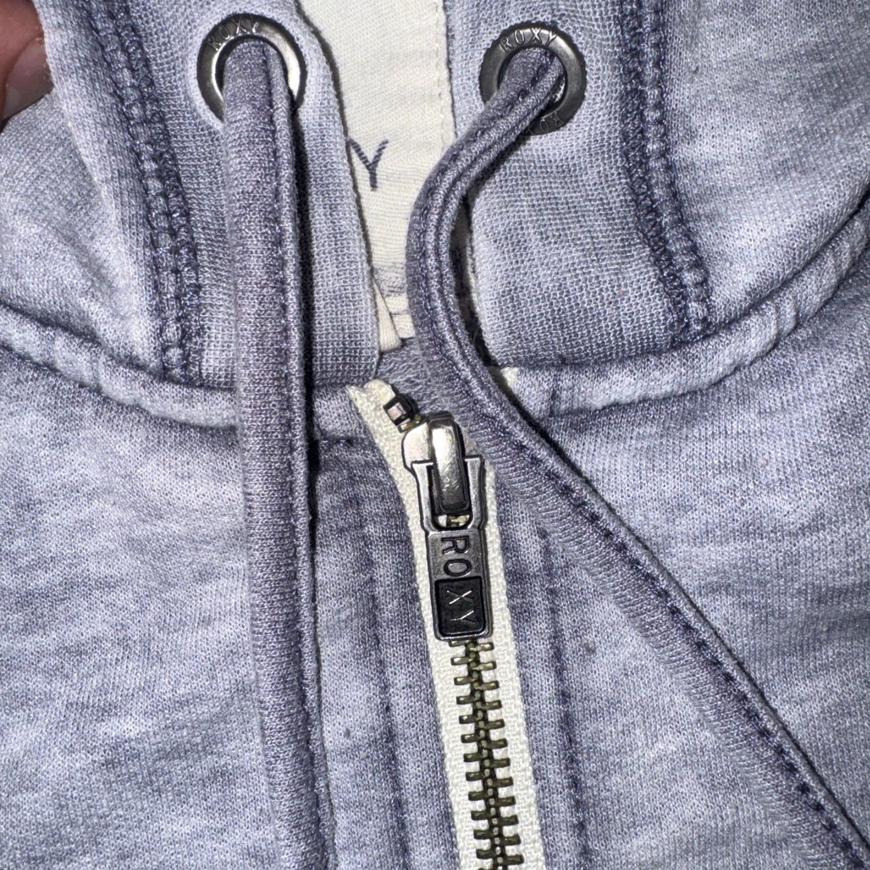 Vintage Roxy Full Zip Hoodie Gray Lightweight Y2K Large 19x26 Women’s Adult L Sz Regular Full Zip Size L / US 10 / IT 46 - 4 Thumbnail