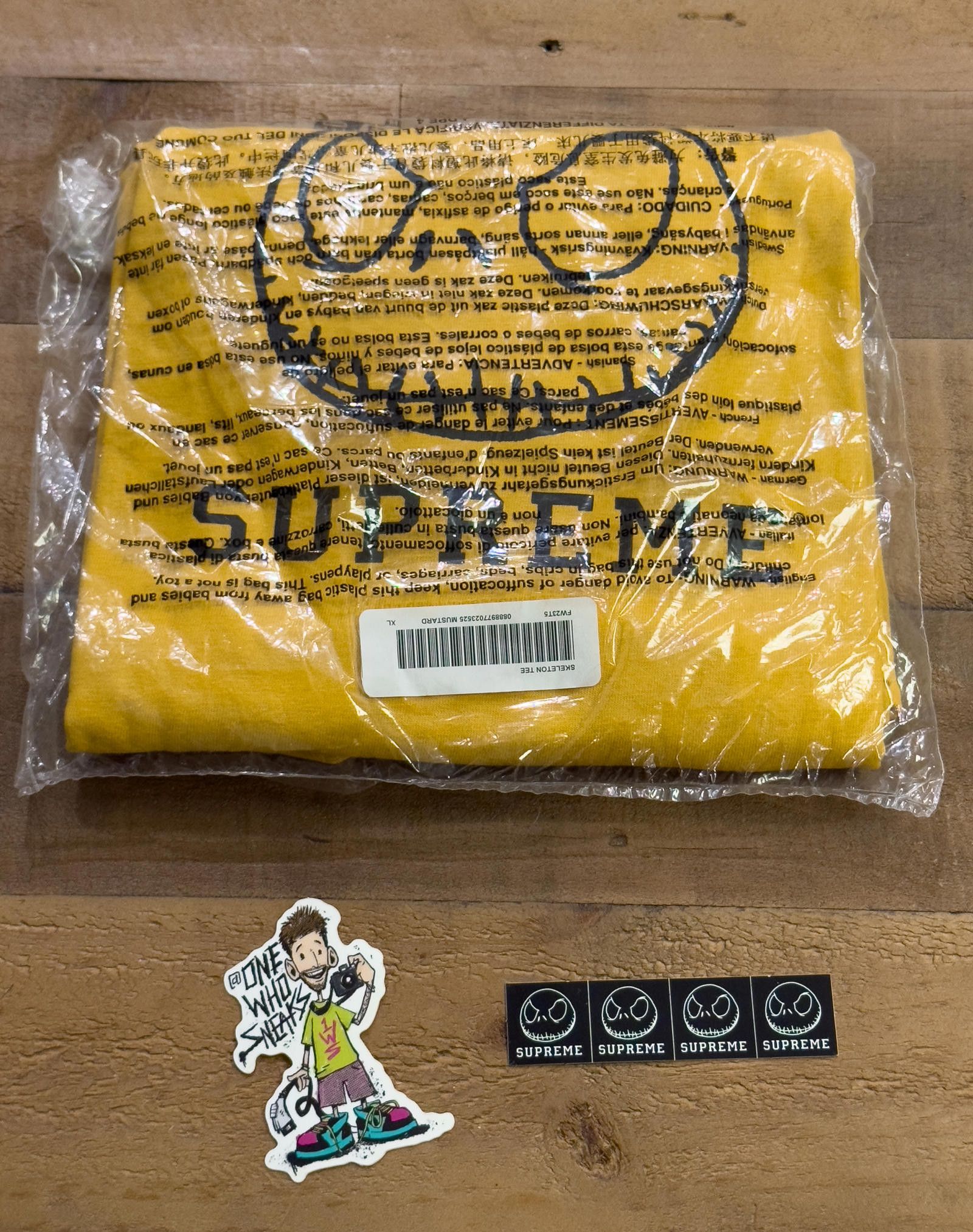 Supreme Skeleton Tee & Sticker Size XL