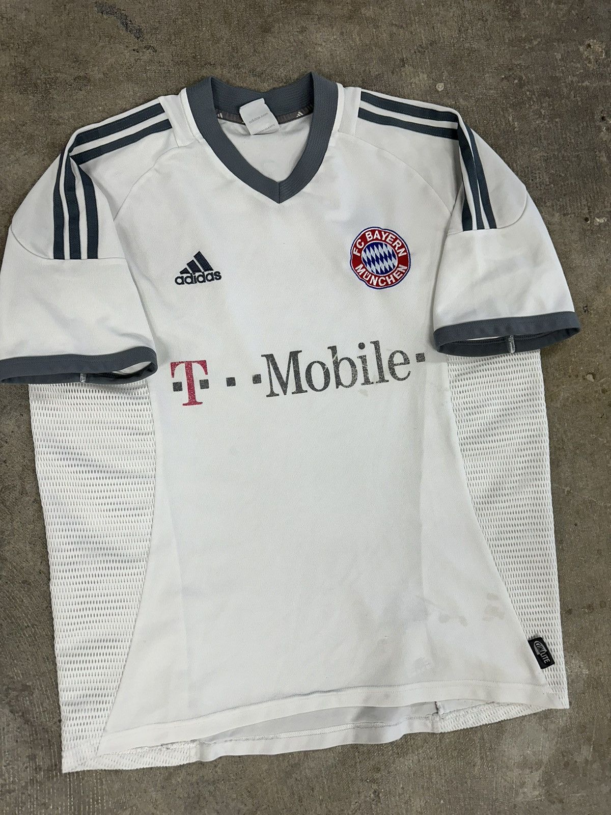 Adidas × Vintage Adidas 03-04 FC Bayern Munchen Soccer Jersey Third Kit Size US M / EU 48-50 / 2 - 3 Thumbnail