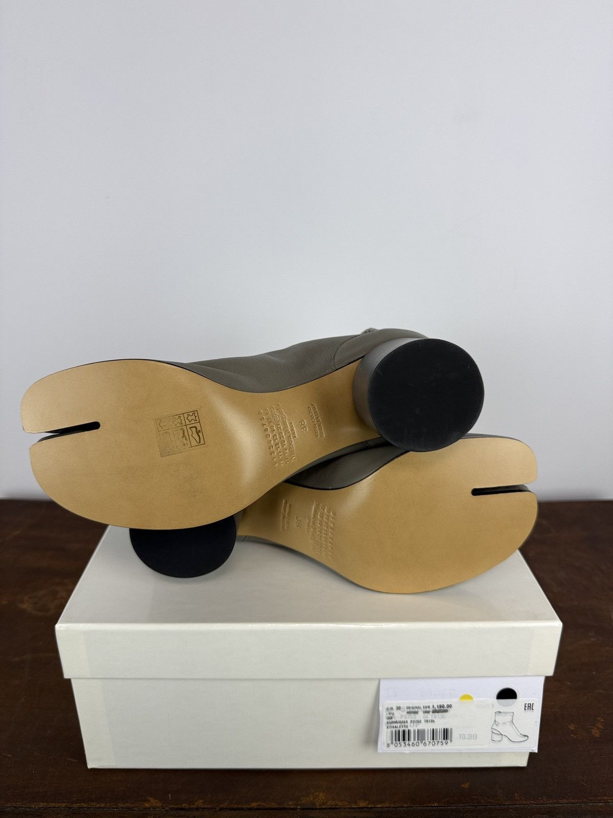 Maison Margiela Taupe Maison Martin Margiela Tabi ankle boots (new with box) Size US 7.5 / IT 37.5 - 5 Thumbnail
