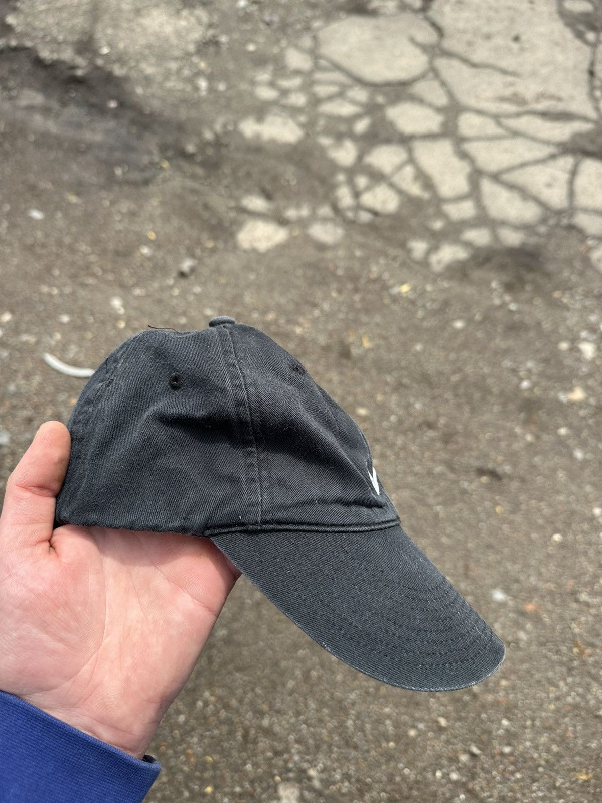 Nike Vintage Nike Cap Faded Y2K Style Size ONE SIZE - 2 Thumbnail