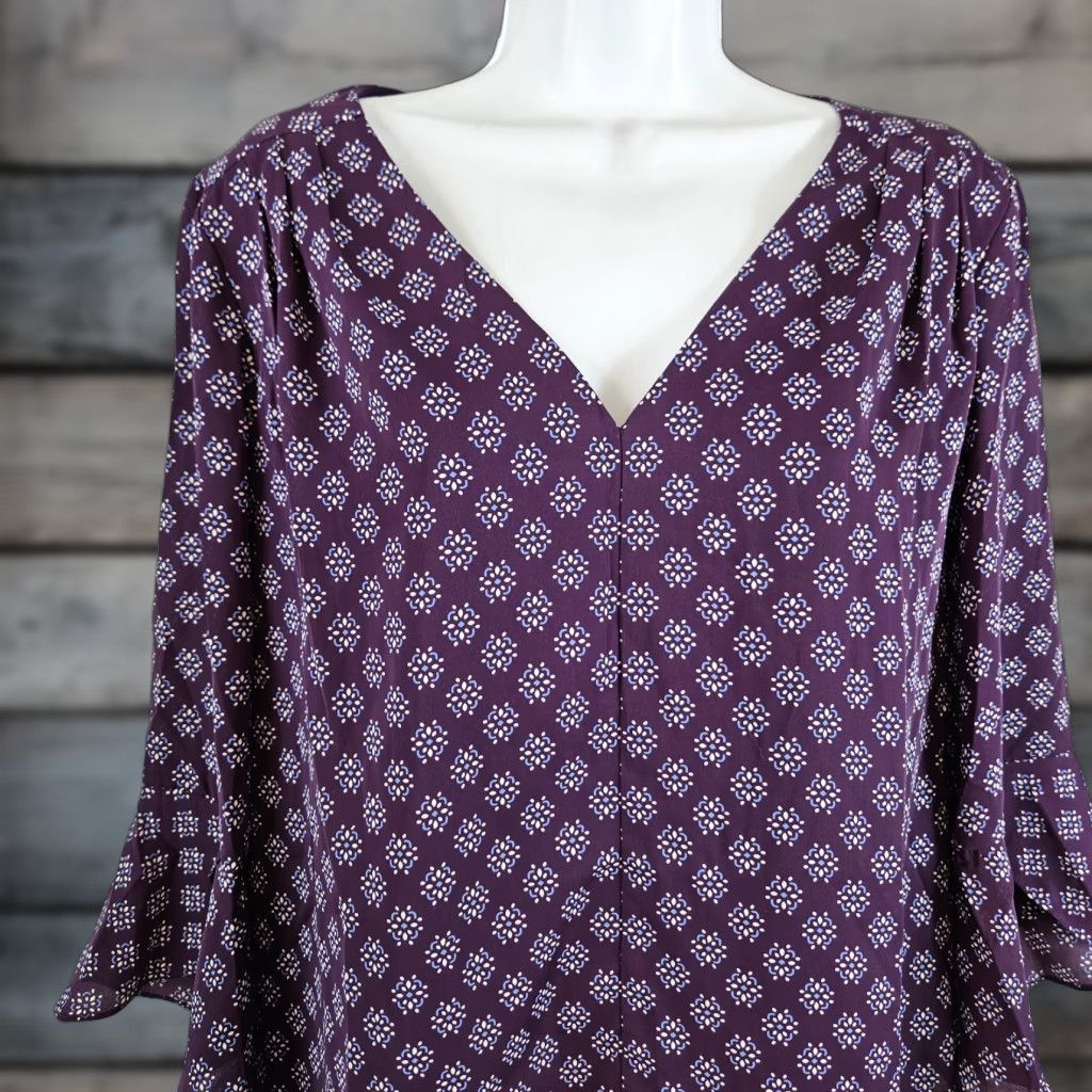 Vintage 41 Hawthorn Womens Dania Tie Detail Blouse Sz Medium Purple White 3/4 Sleeve Size M / US 6-8 / IT 42-44 - 1 Thumbnail