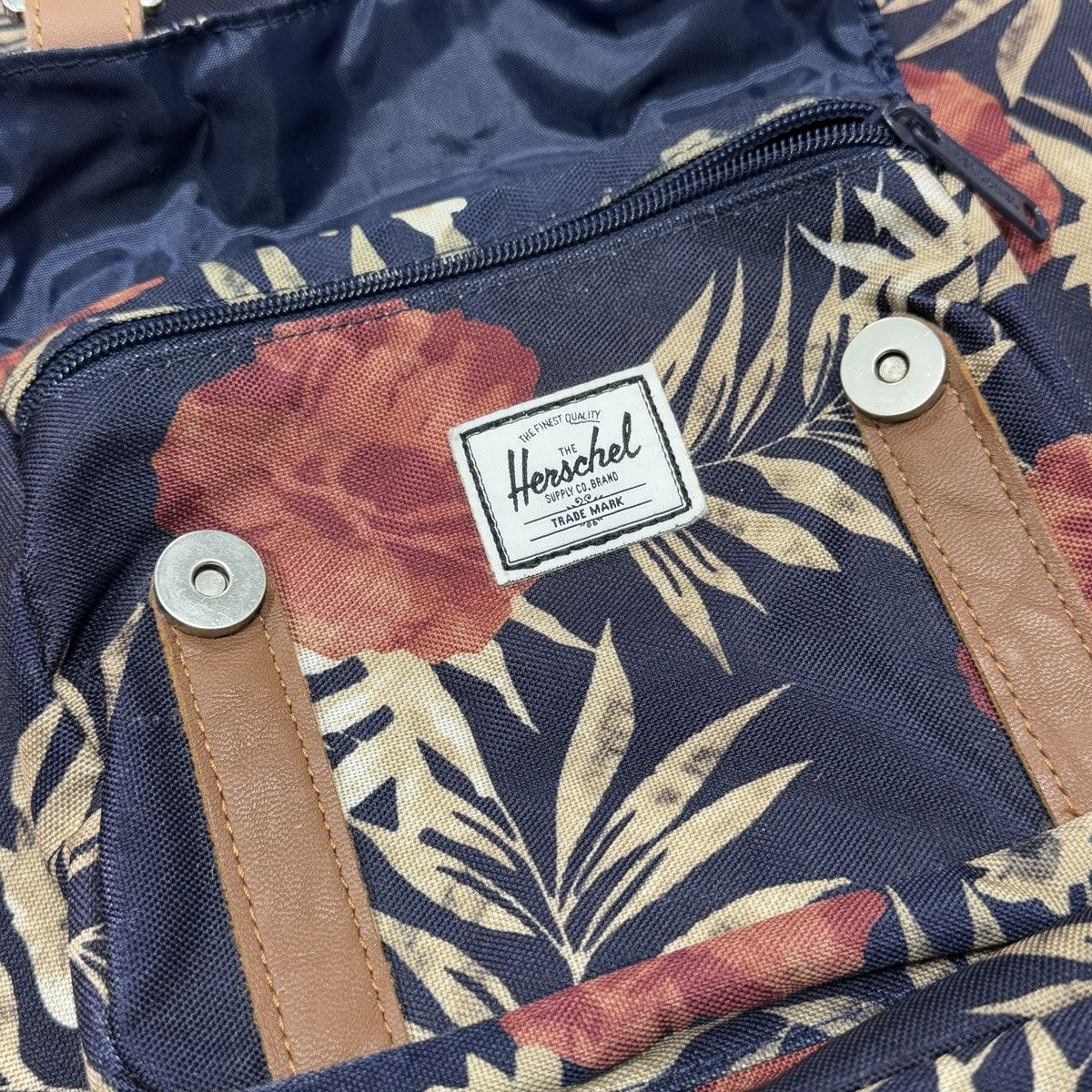 Herschel Supply Co. Herschel Supply Co. Floral Print Retreat Backpack Size ONE SIZE - 12 Thumbnail