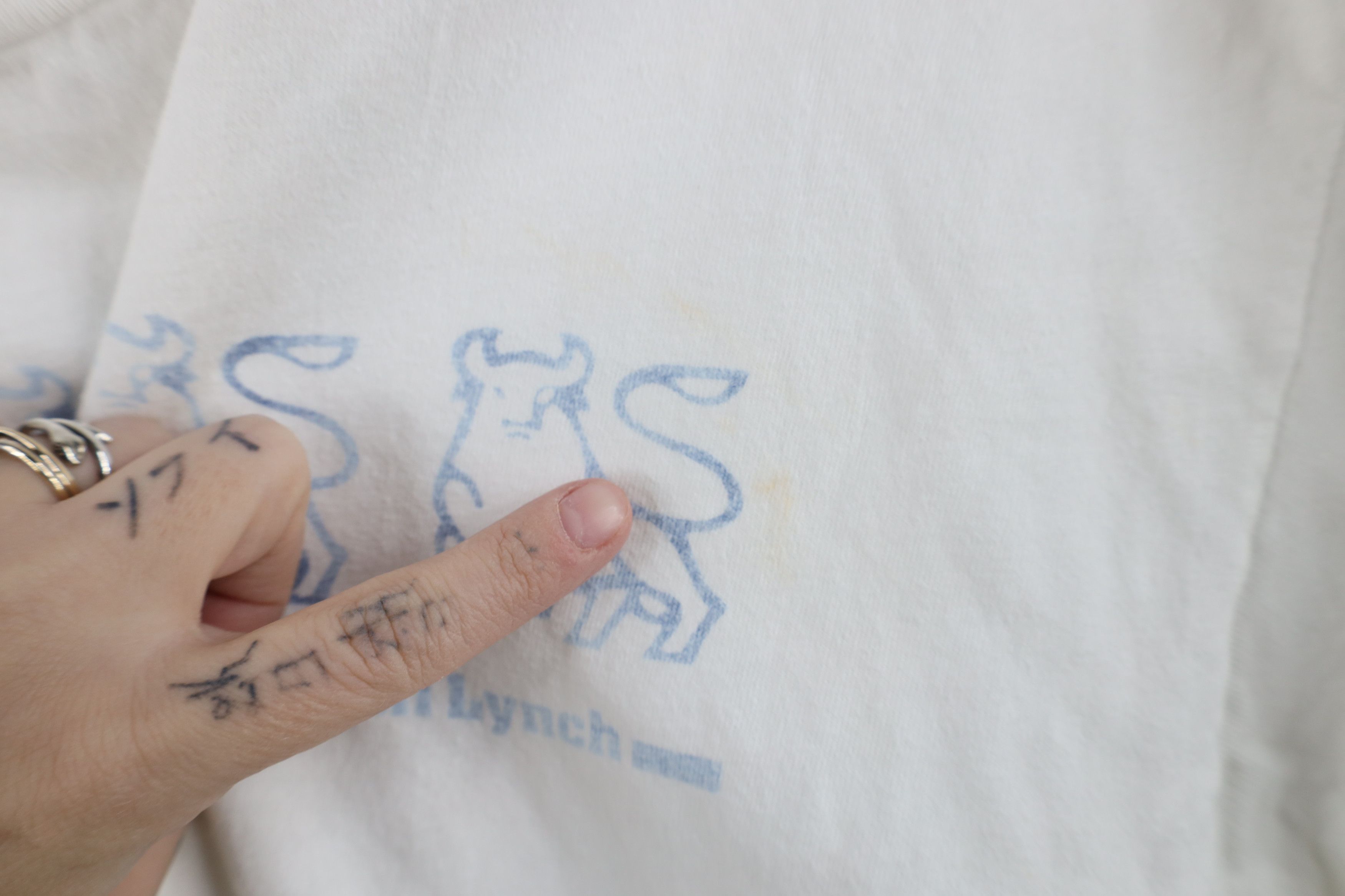 Vintage Vintage 90s Spell Merrill Lynch Short Sleeve T-Shirt White Size US L / EU 52-54 / 3 - 6 Thumbnail