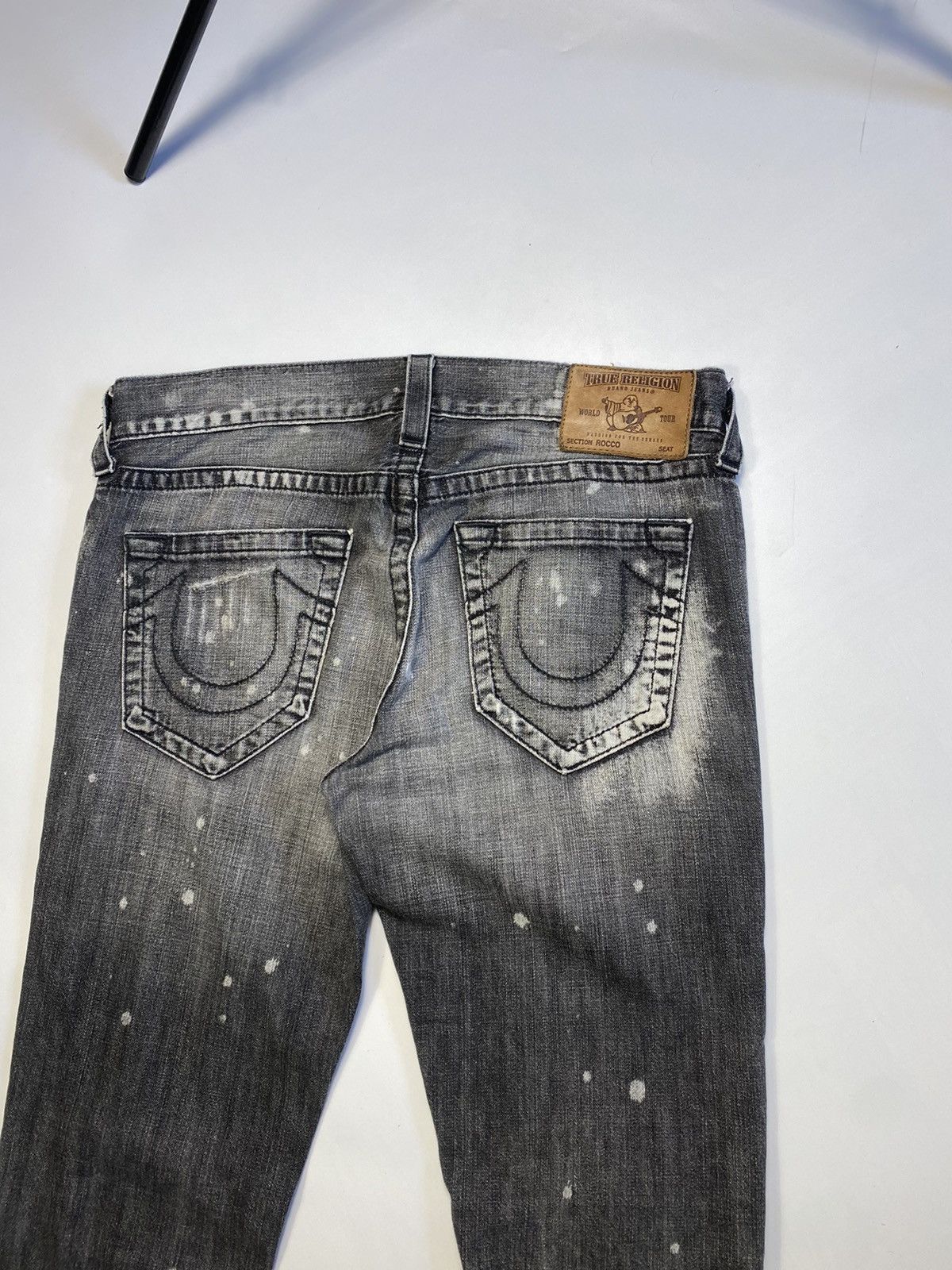 Hysteric Glamour × True Religion TRUE RELIGION RICKY RELAXED STRAIGHT DISTRESSED DENIM JEANS Size US 32 / EU 48 - 3 Thumbnail