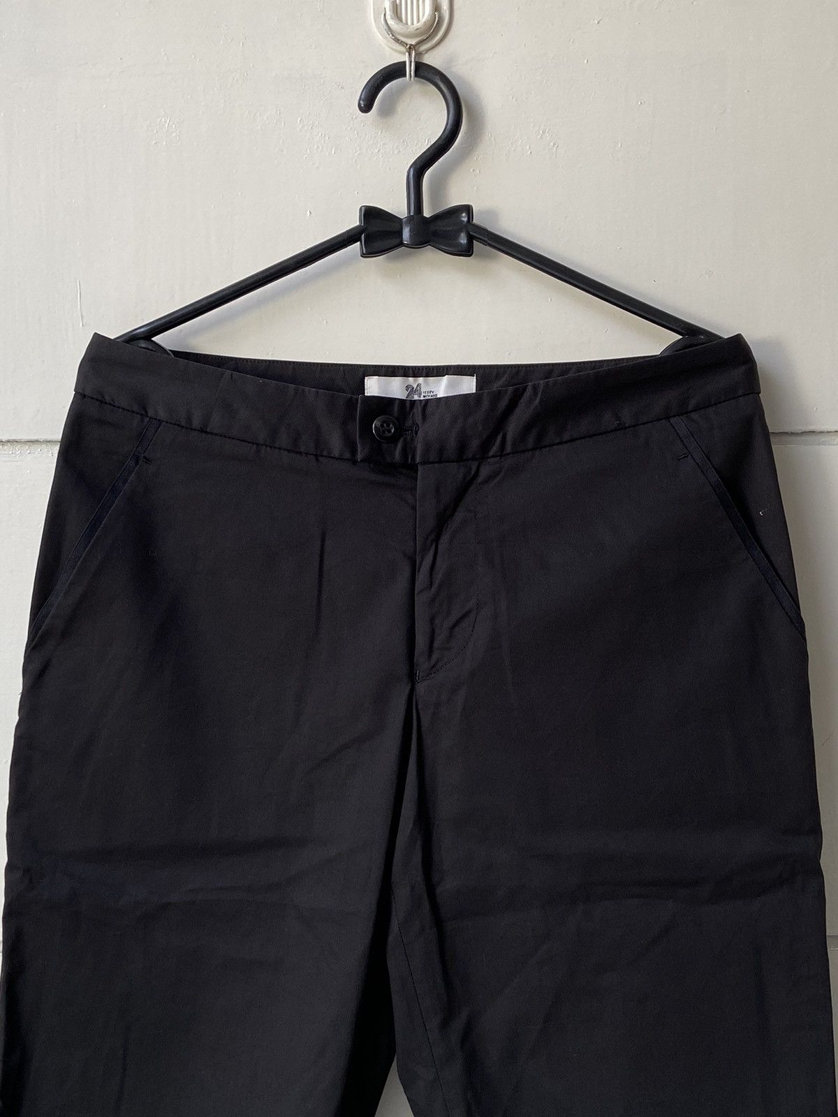 Issey Miyake 24 ISSEY MIYAKE Black Shorts Size US 27 - 2 Thumbnail