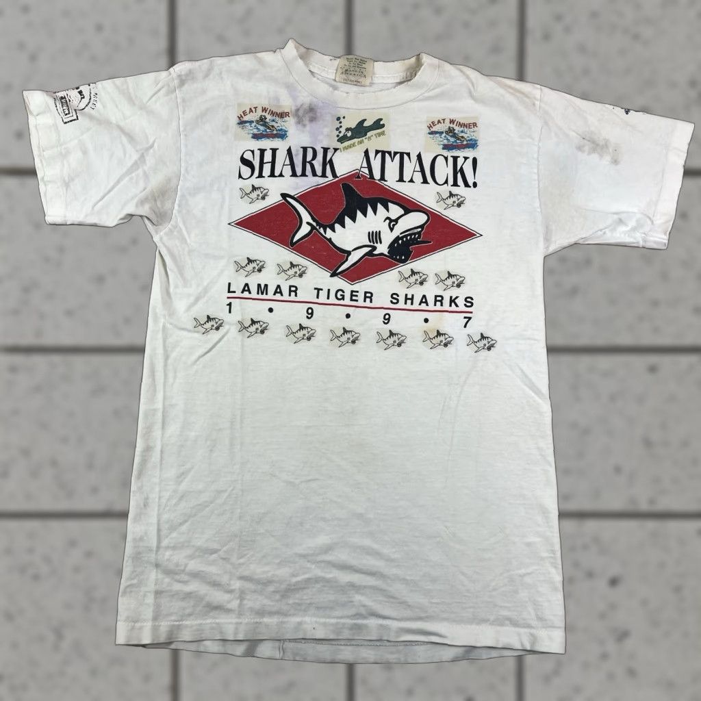 Vintage VINTAGE Prairie Mountain T-Shirt Shark Attack 90s Lamar Tiger Sharks Beach White Short Sleeve Graphic Print Size M Men Size US M / EU 48-50 / 2 - 1 Thumbnail