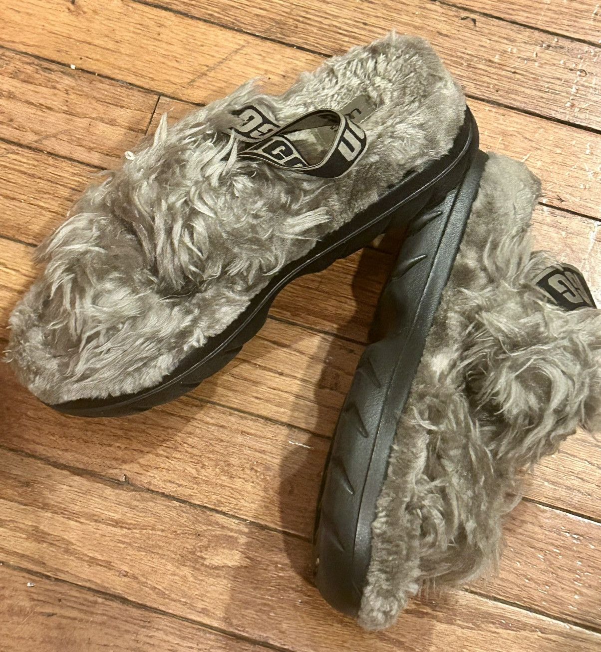 Ugg UGG FLUFF SUGAR BURNT OLIVE Size US 8 / IT 38 - 8 Thumbnail