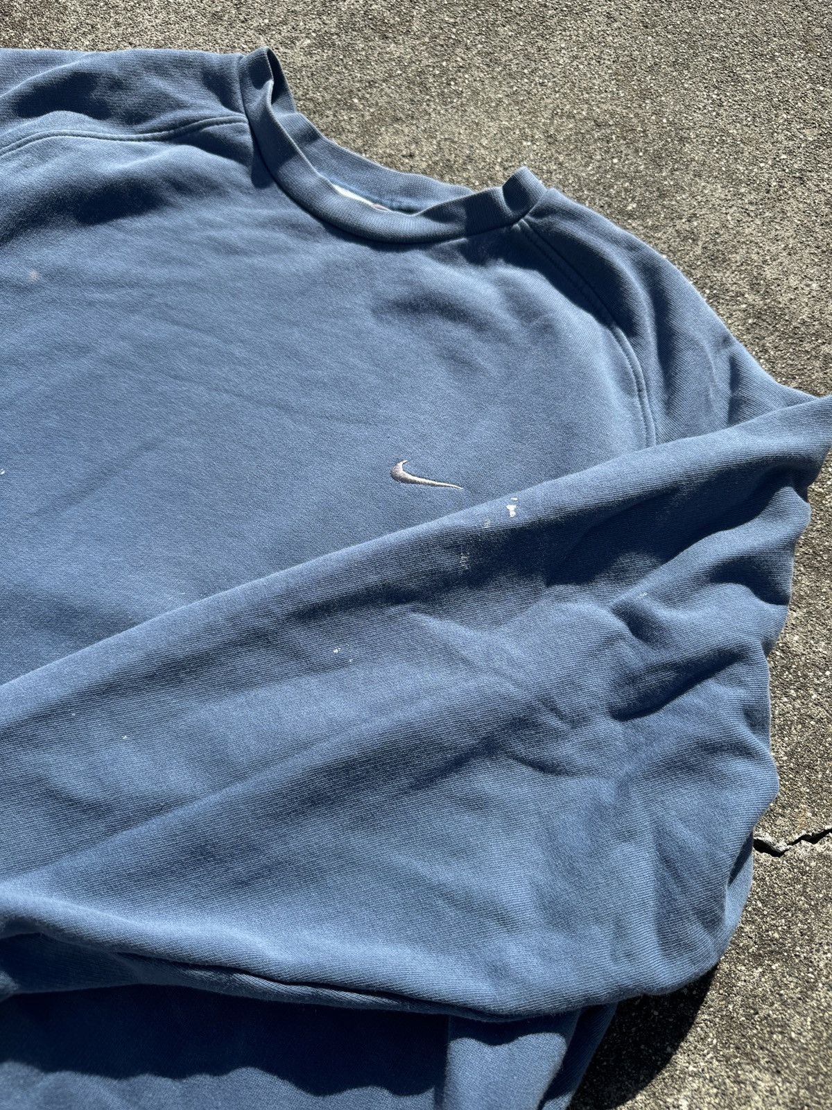 Nike Vintage Nike Crewneck 2000s Size US L / EU 52-54 / 3 - 5 Thumbnail
