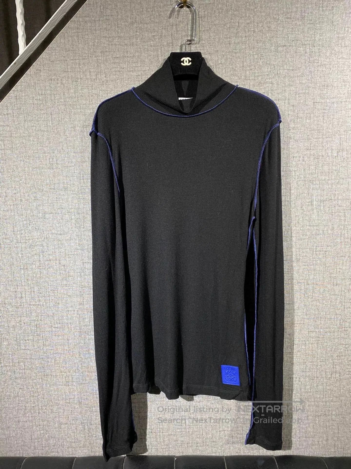 Loewe new loewe women's knitted long sleeve sweater. Size L / US 10 / IT 46 - 1 Thumbnail