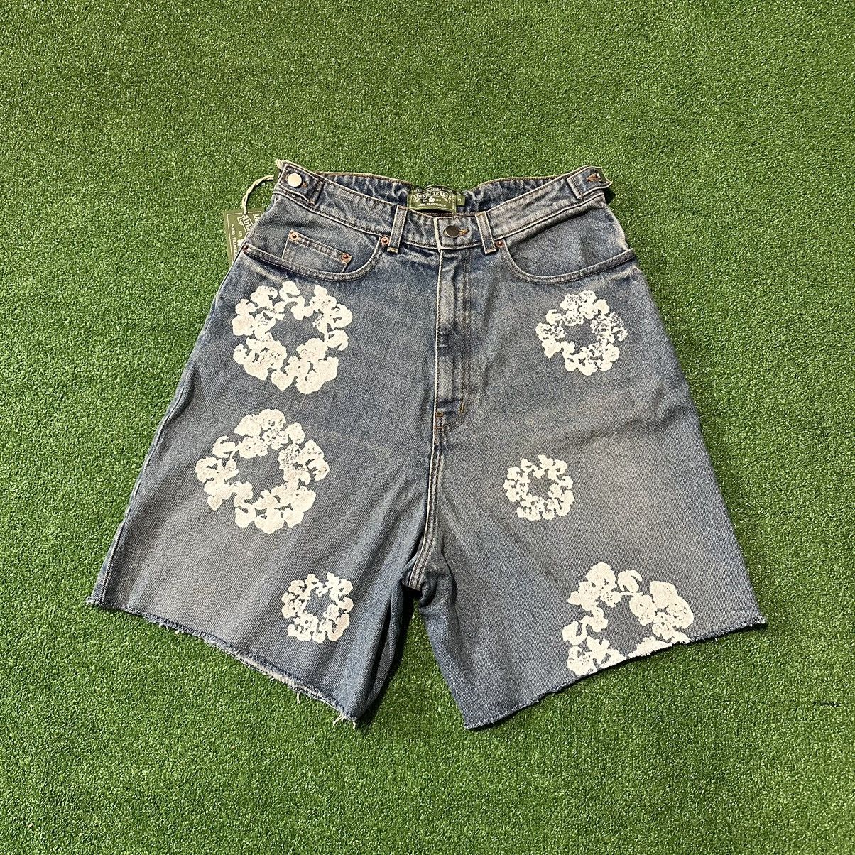 DENIM TEARS Denim tears the cotton wreath Jean short light wash 