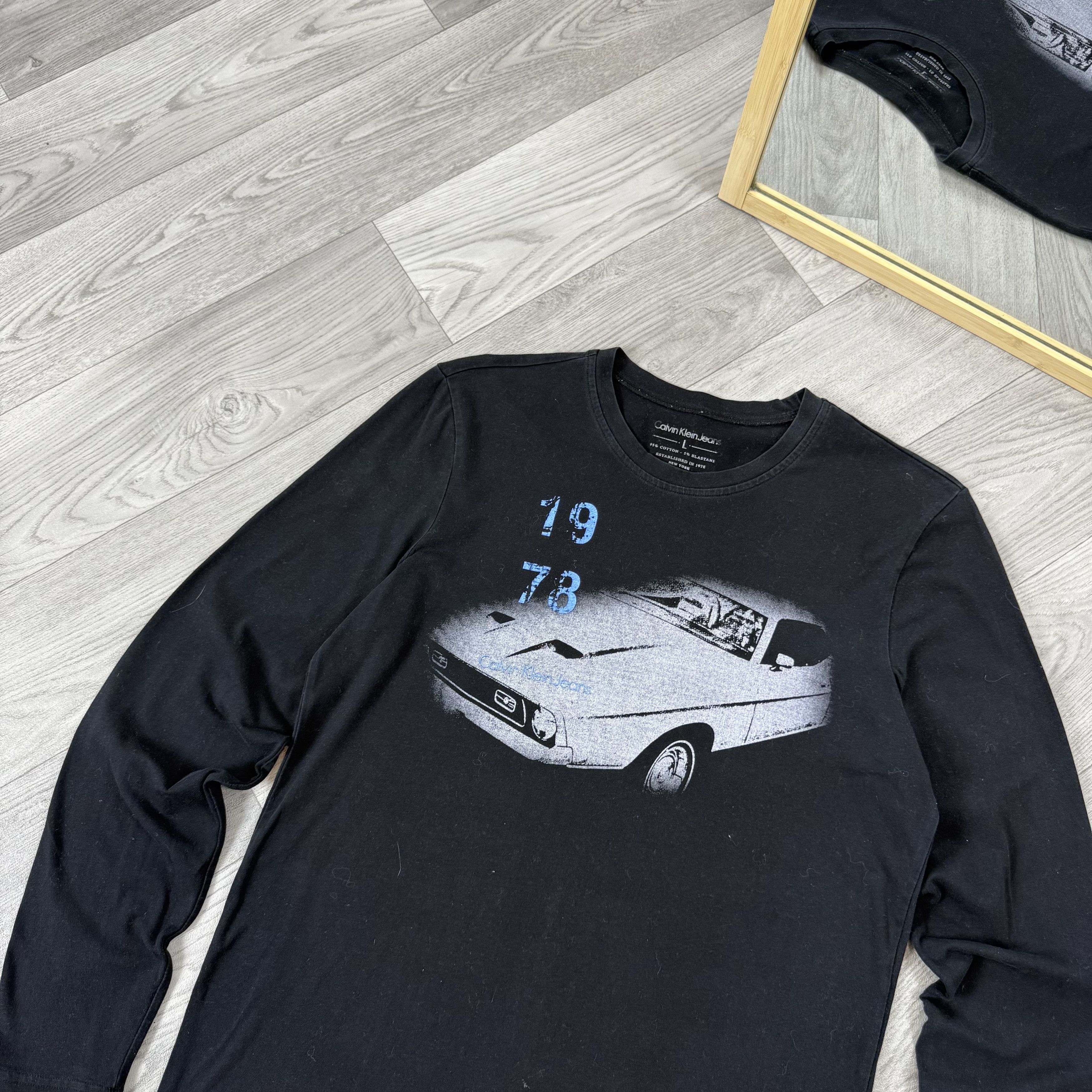 Calvin Klein Vintage Calvin Klein Jeans Y2K Graphic Long Sleeve Tee Shirt Size US L / EU 52-54 / 3 - 4 Thumbnail