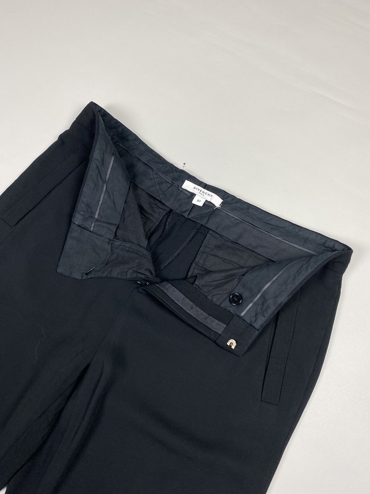 Givenchy Givenchy Paris ladies dress pants trousers Size 28" / US 6 / IT 42 - 14 Thumbnail