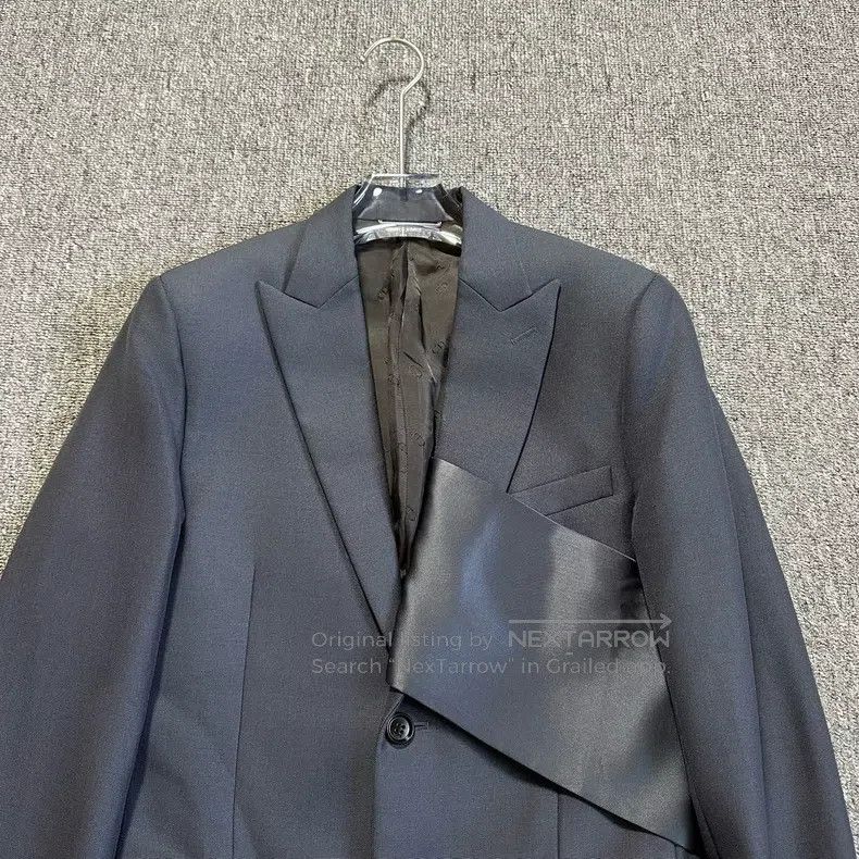 Dior Dior Haze blue, satin, show style, suit Size 44R - 3 Thumbnail