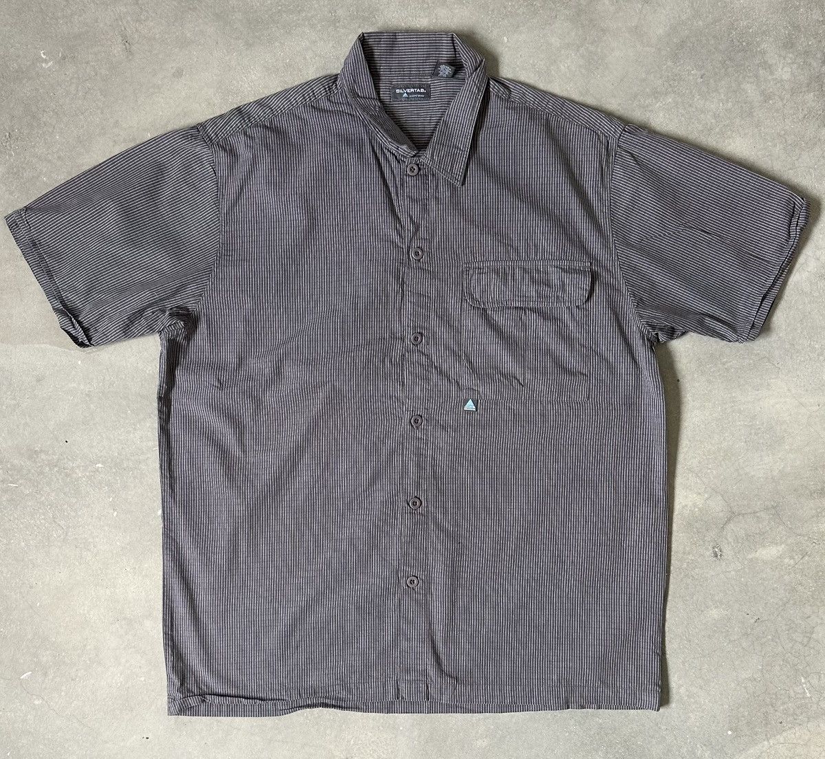 Levi's VINTAGE LEVIS SILVERTAB SHORT SLEEVE SHIRT Size US XL / EU 56 / 4 - 1 Thumbnail