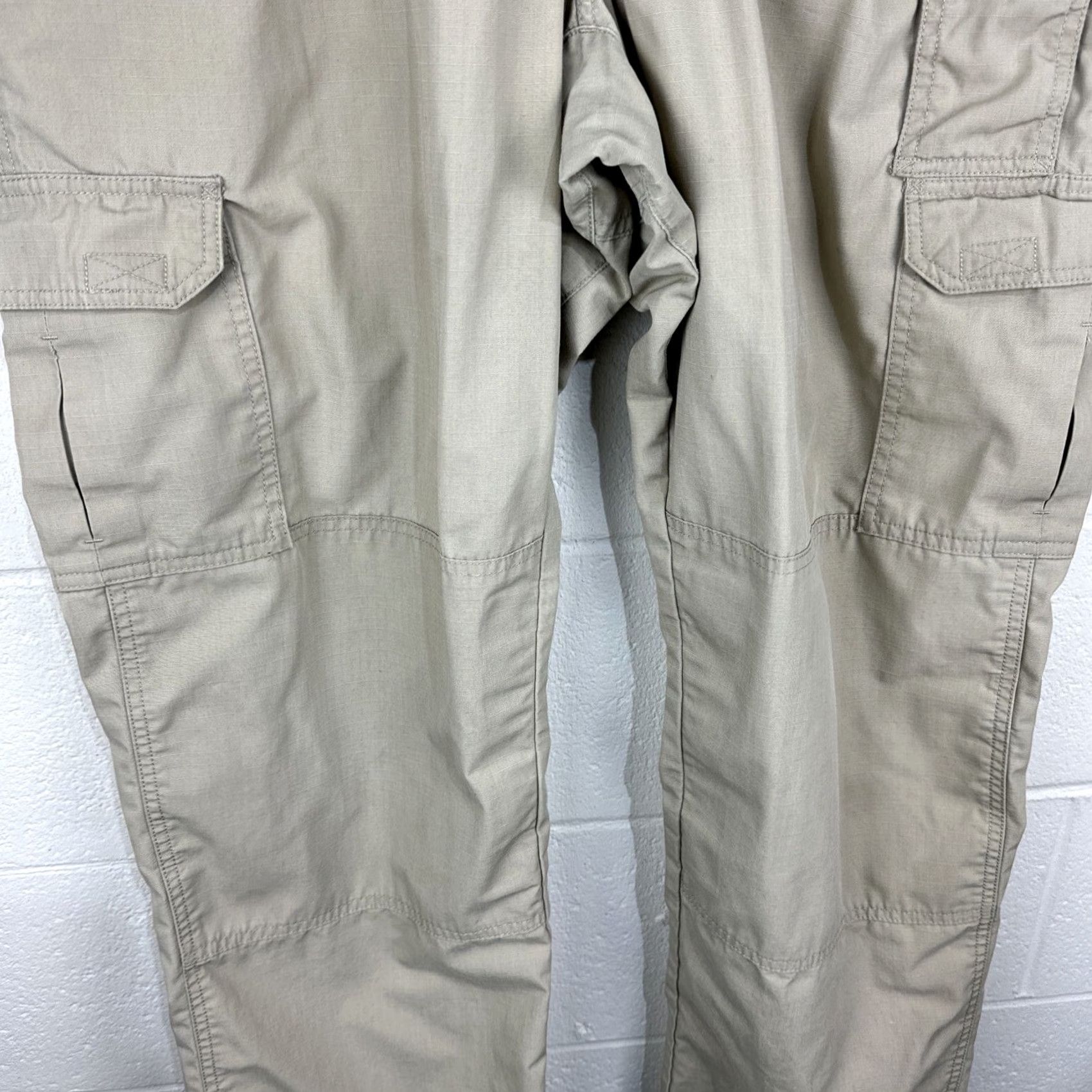 Vintage VINTAGE? No — 5.11 Tactical Pants Mens 36x32 Beige Cargo Ripstop Multi Pocket Workwear Casual Travel Mens Size US 36 / EU 52 - 5 Thumbnail