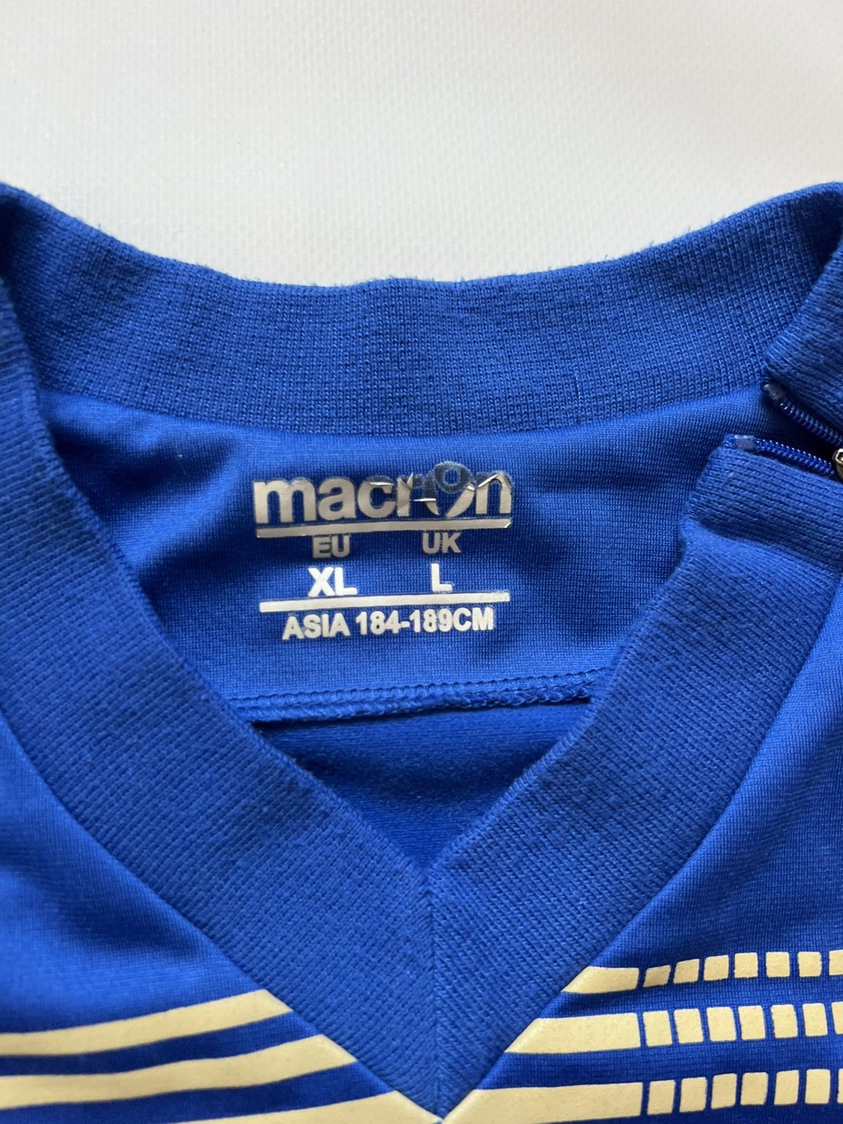 Macron Vintage Leeds United Macron Blue Sweatshirt Size US XL / EU 56 / 4 - 4 Thumbnail