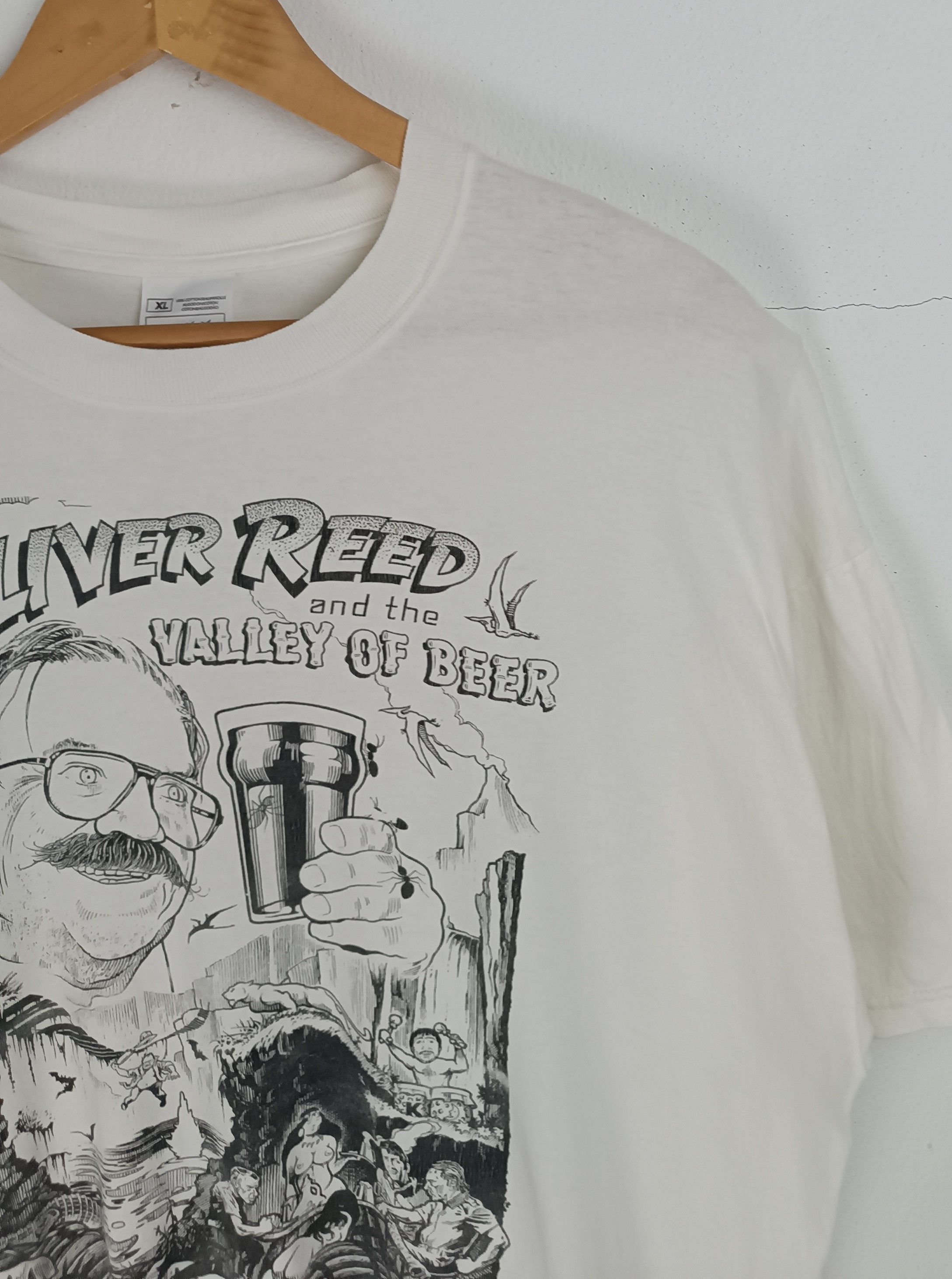 Vintage VINTAGE 90'S OLIVER REED AND THE VALLEY OF BEER HUMOR ADULT Size US XL / EU 56 / 4 - 9 Thumbnail