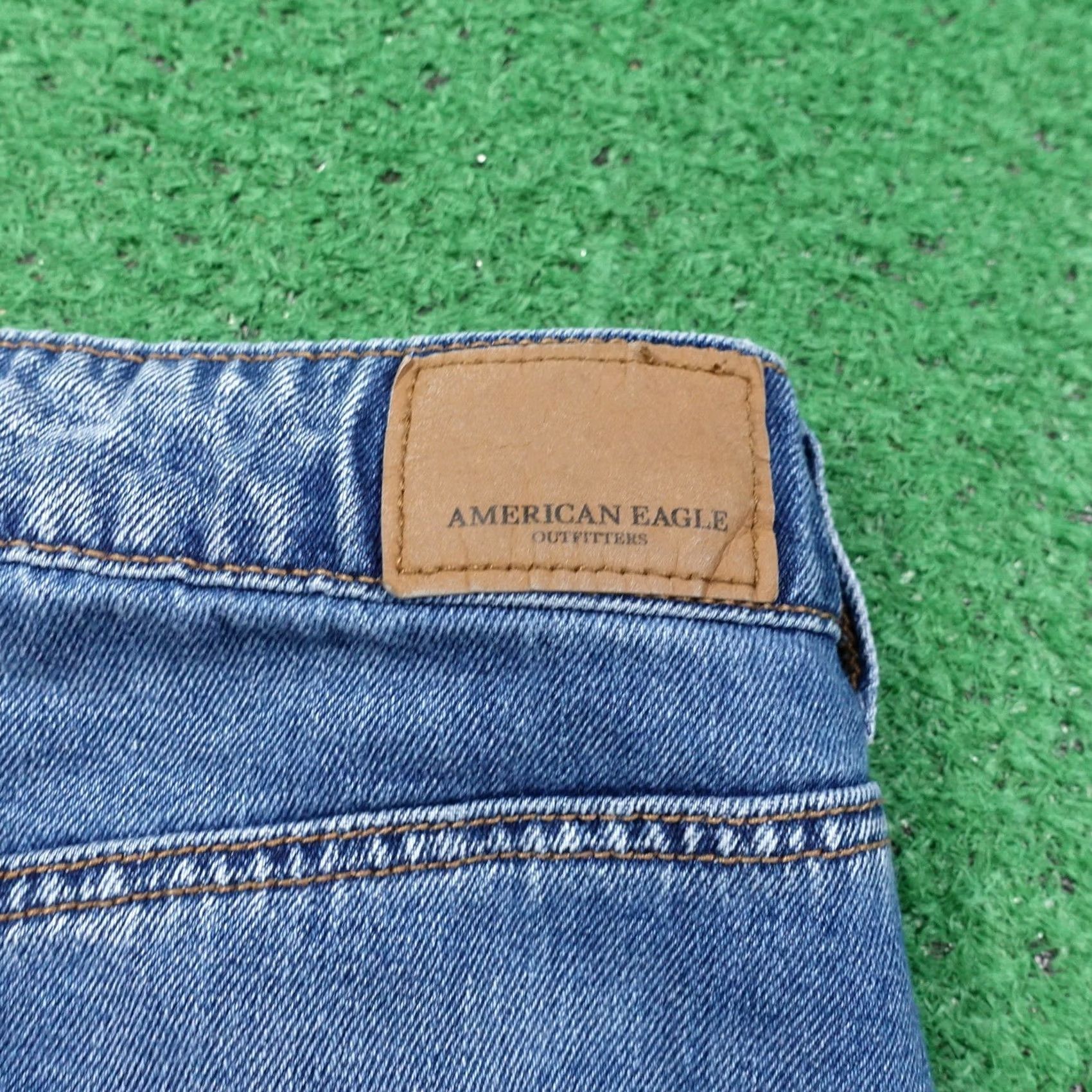 American Eagle Outfitters AMERICAN EAGLE HIGHEST RISE MINI SKIRT DENIM JEAN DISTRESSED WOMENS SIZE 6 Size 28" / US 6 / IT 42 - 5 Thumbnail
