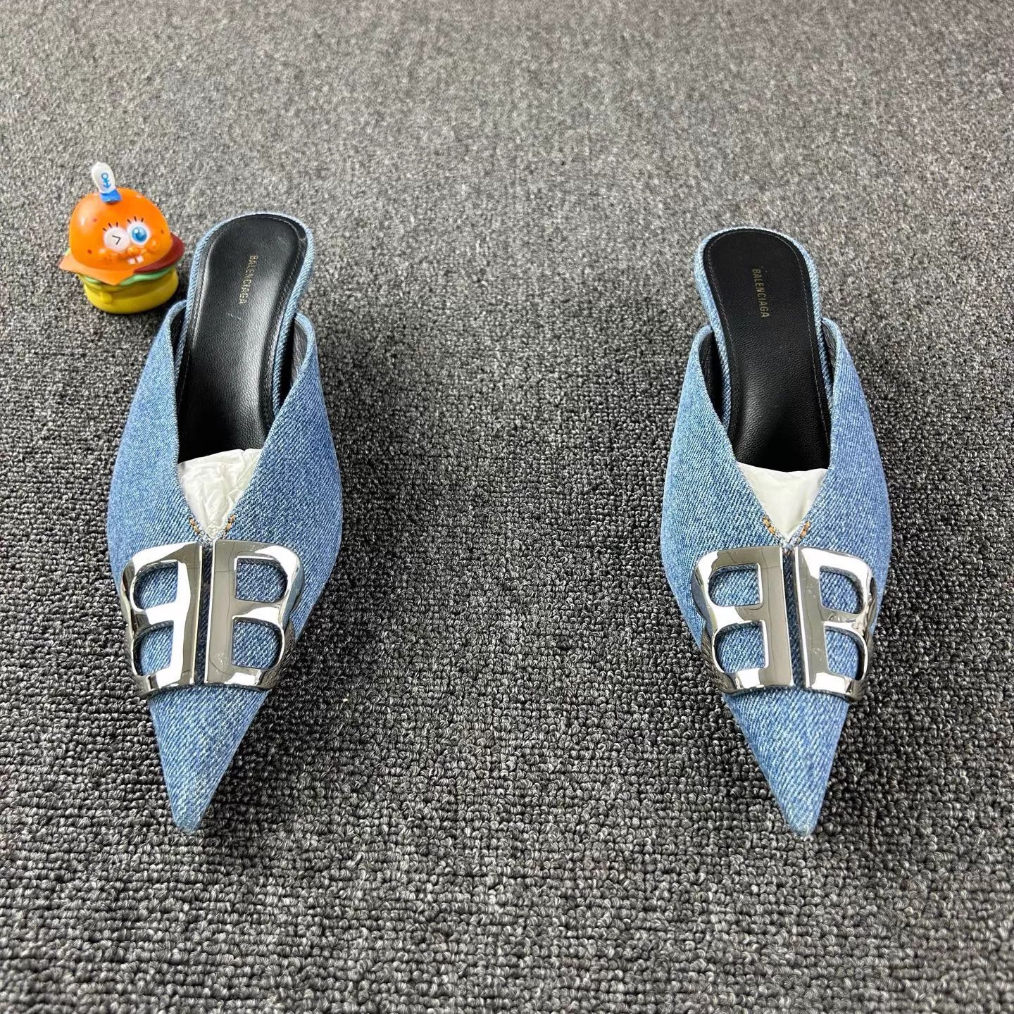 Balenciaga Balenciaga Denim Kitten Heel Pumps Double B Logo like new 37 Size US 6.5 / IT 36.5 - 2 Thumbnail