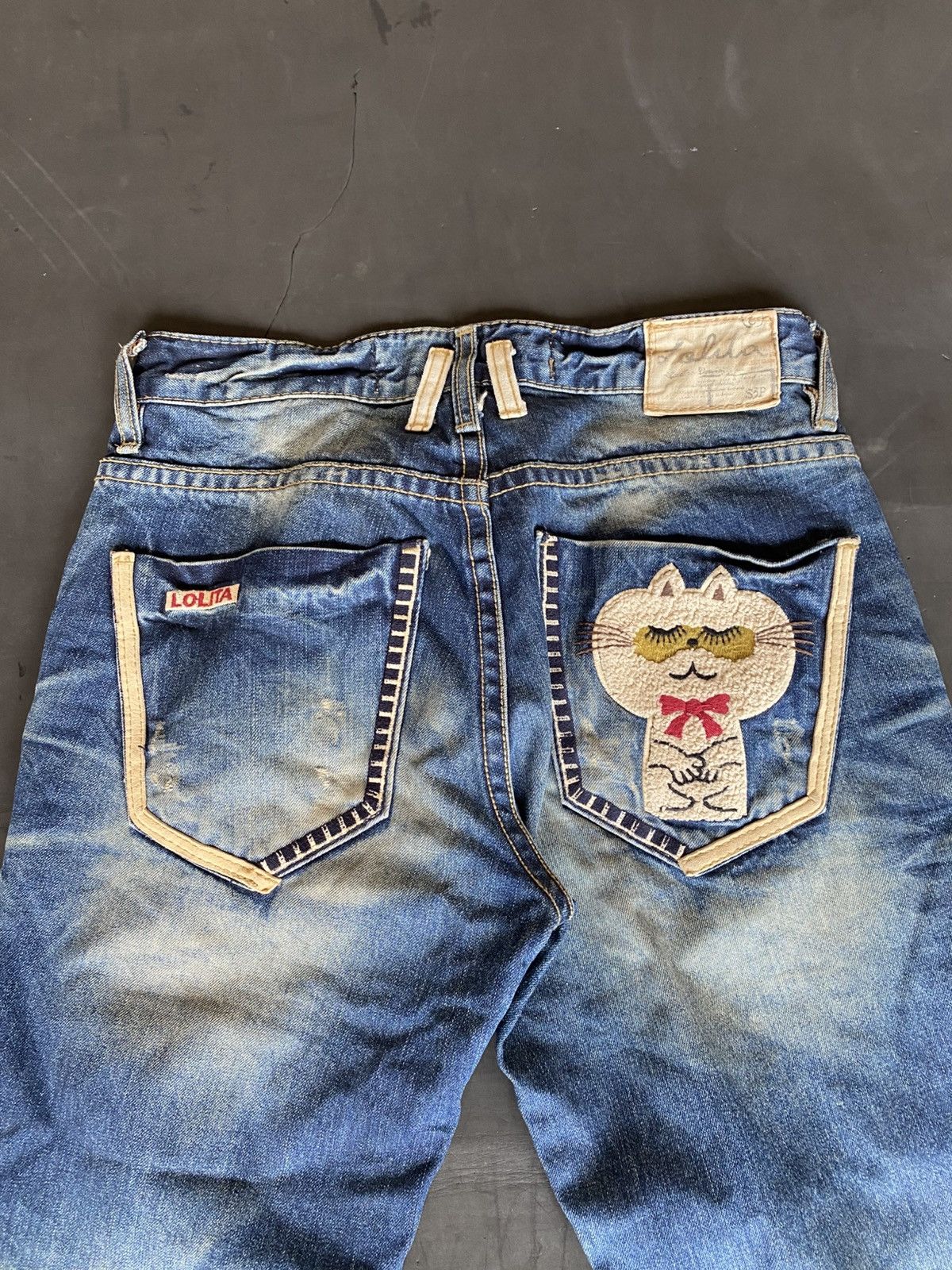 If Six Was Nine 💸BINDINGOFFER💸Lolita x Yoshimoto Nara cat 3/4 Denim Size US 30 / EU 46 - 2 Thumbnail