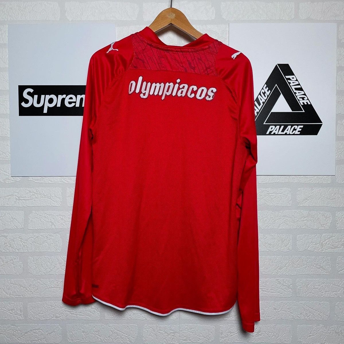 Puma Puma Olympiacos Piraeus 2009 2010 Home Soccer Jersey Size US M / EU 48-50 / 2 - 2 Thumbnail