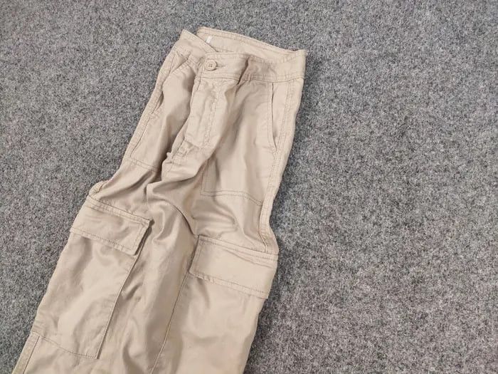 Japanese Brand Vintage Japanese Casual Beige Baggy Cargo Pants Y2K Style Size US 32 / EU 48 - 3 Thumbnail