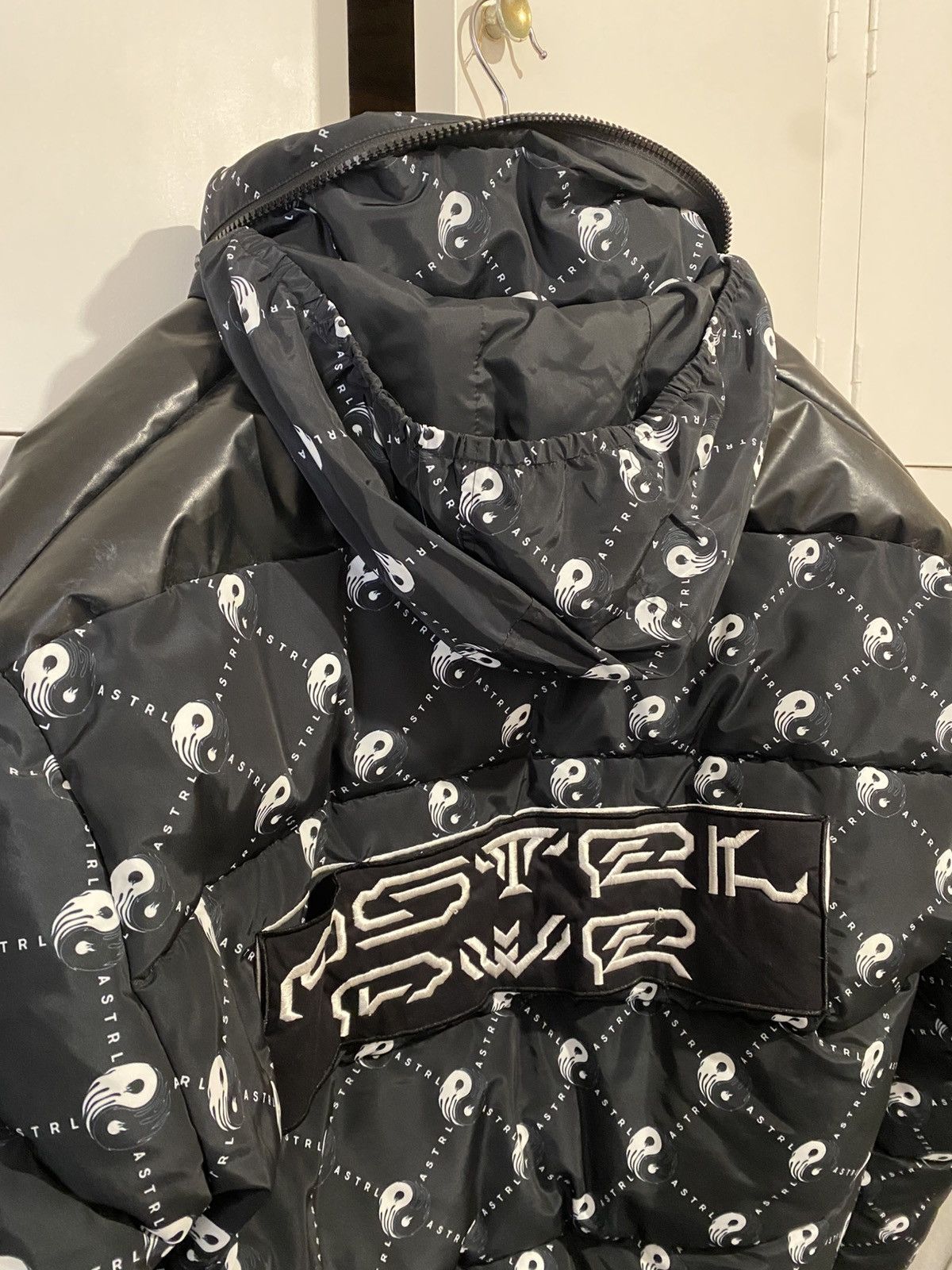Diesel Diesel Yin Yang Puffer Jacket Size US XL / EU 56 / 4 - 4 Thumbnail