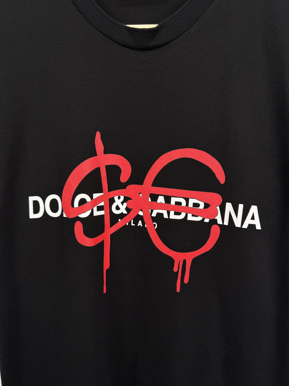 Dolce & Gabbana 🇮🇹 Sfera Ebbasta Dolce & Gabbana Milano T-Shirt Made in Italy Size US M / EU 48-50 / 2 - 8 Thumbnail