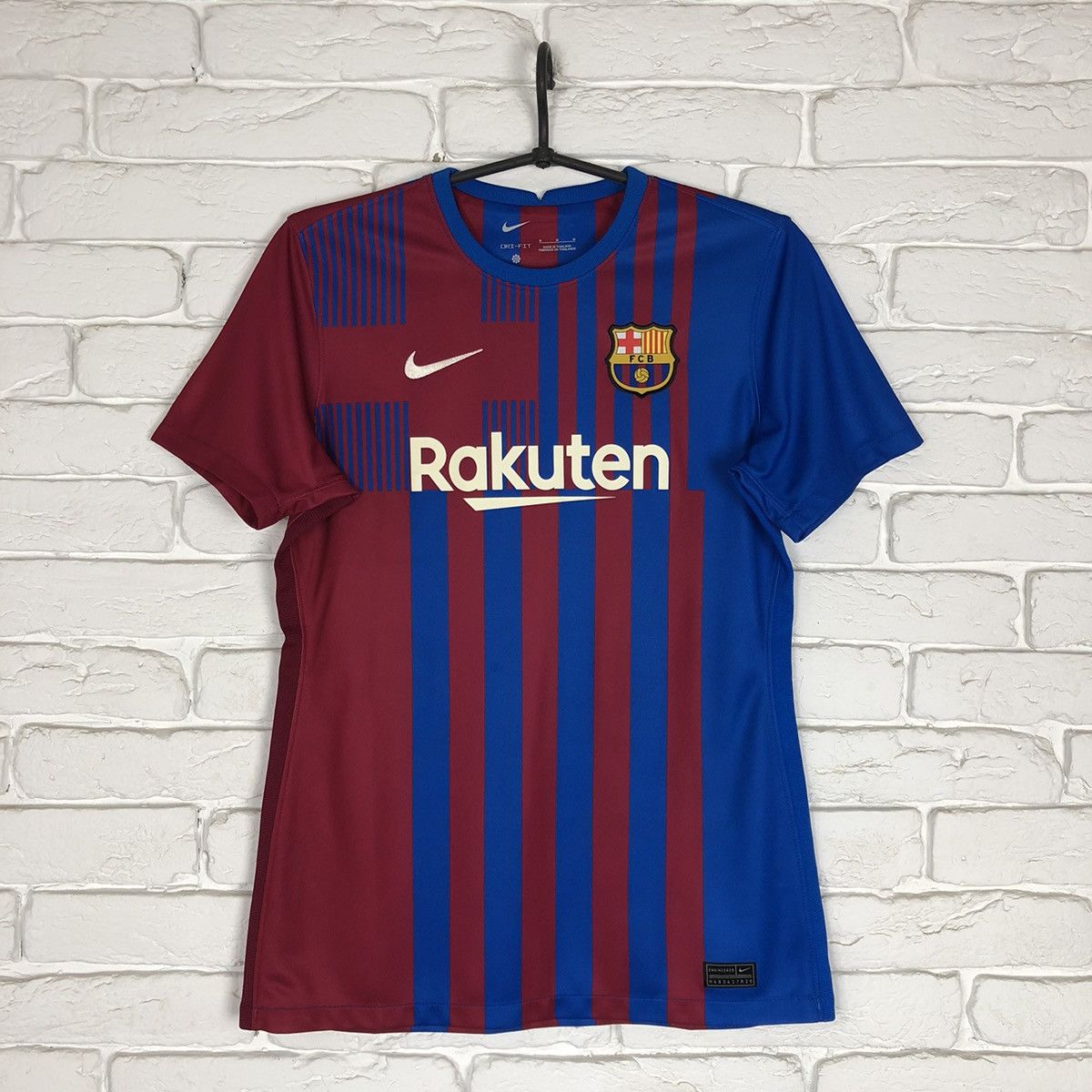 Nike Barcelona Nike 2021 2022 home soccer jersey Size M / US 6-8 / IT 42-44 - 1 Thumbnail