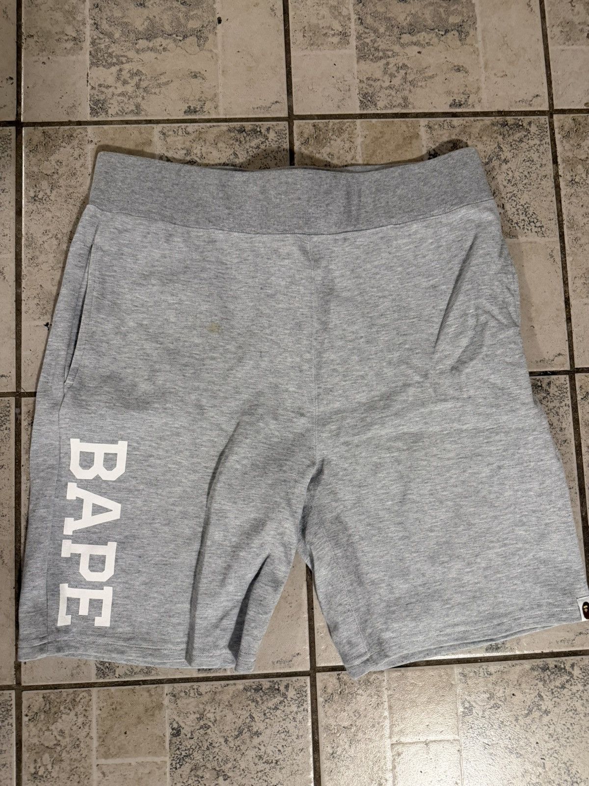 Bape A Bathing Ape Bape Head Grey Sweat Shorts Summer Size XL Size US 36 / EU 52 - 8 Thumbnail