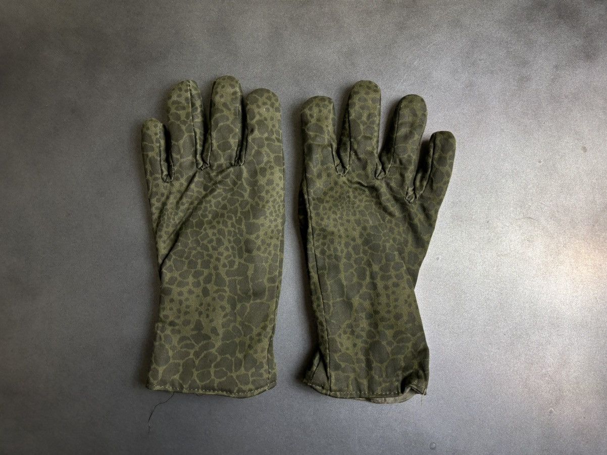 Vintage Vintage Polish Army Gloves Puma Camo Combat Reptile M93 Size ONE SIZE - 8 Thumbnail