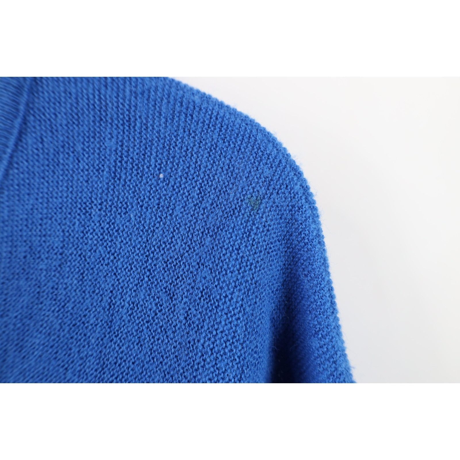 Vintage Vintage 70s Streetwear Blank Knit V-Neck Sweater Size US XL / EU 56 / 4 - 6 Thumbnail