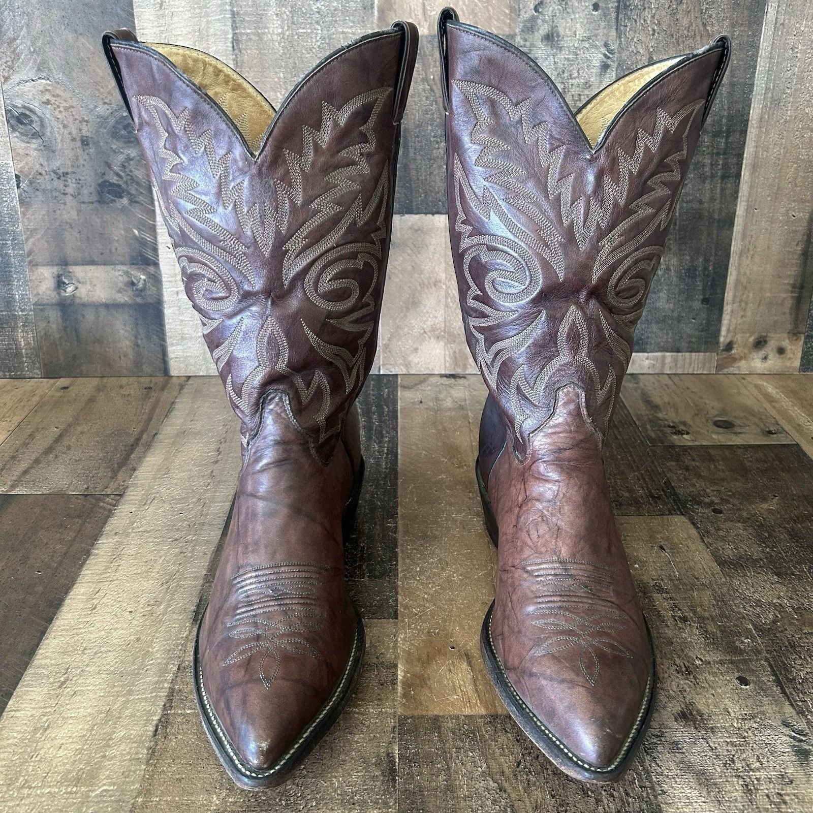 Justin Boots Justin Vintage Pointed Toe Cowboy Boots Mens 11.5 EEE Size US 11.5 / EU 44-45 - 1 Thumbnail