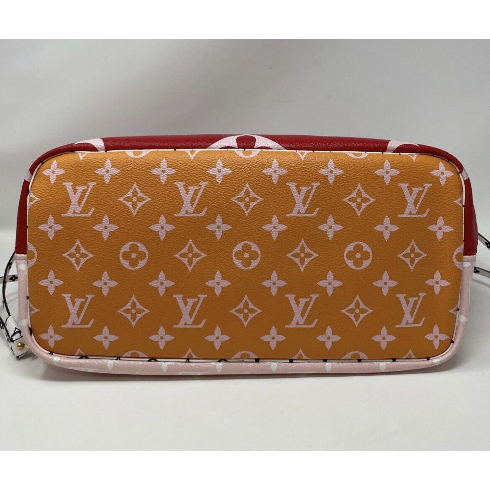 Louis Vuitton Louis Vuitton Red/Multi Giant Monogram Ltd. Ed MM Neverfull Size ONE SIZE - 7 Thumbnail