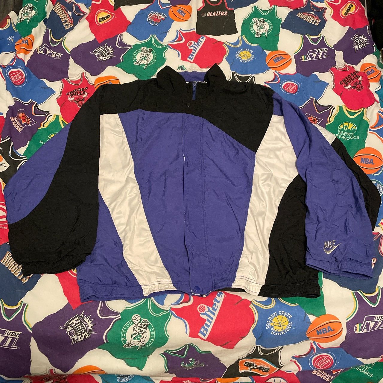 nike windbreaker colorful
