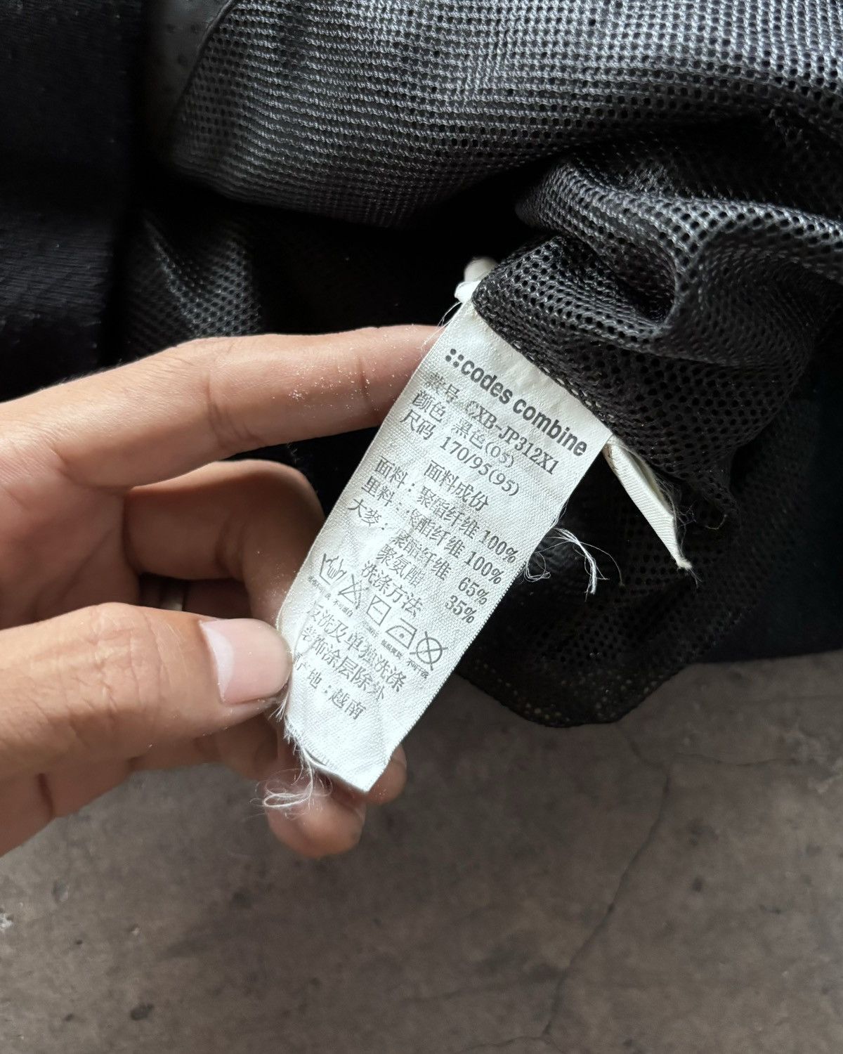 If Six Was Nine × Japanese Brand × Le Grande Bleu (L.G.B.) Codes Combine For Men Holes Design Black Bomber Jacket Size US L / EU 52-54 / 3 - 4 Thumbnail