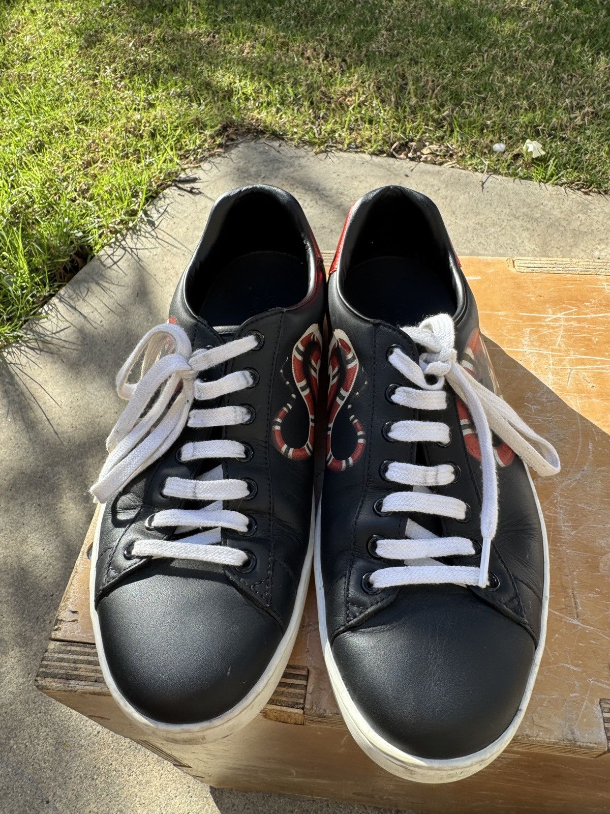 Gucci Gucci snake sneakers size US 8.5 UK 7.5 Size US 8.5 / EU 41-42 - 1 Thumbnail