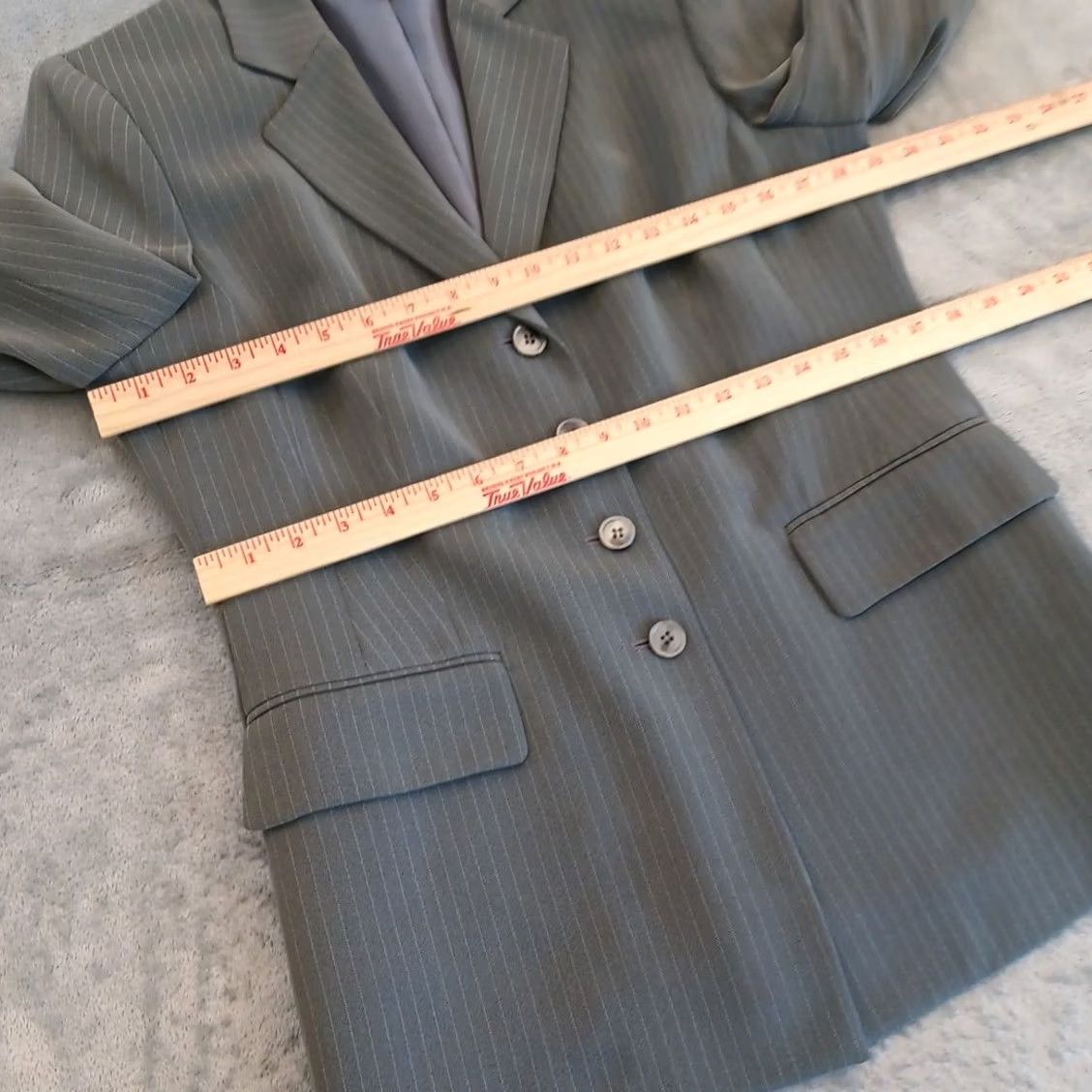 Kasper Kasper Blazer Womens Size 10 Gray Pinstripe Four-Button Ventless Polyester Jacket Notch Lapel Single-Breasted Pant Suit Womens Size L / US 10 / IT 46 - 5 Thumbnail