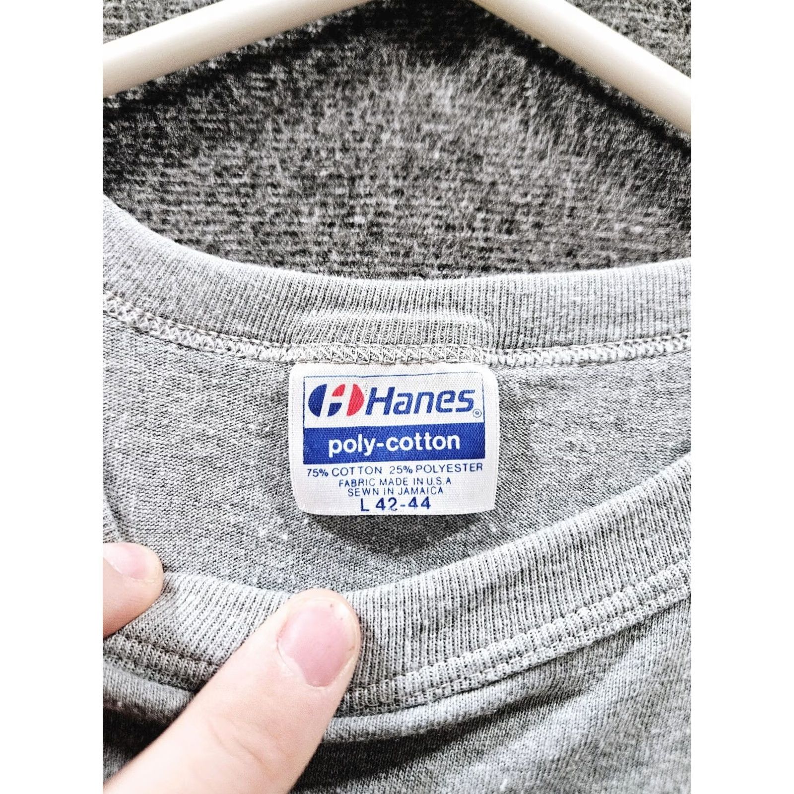 Hanes VINTAGE Moosehead University 80s Graphic T-shirt Single Stitch Large Men Gray 1980s Hanes Cotton Blend Short Sleeve M/L Size US M / EU 48-50 / 2 - 4 Thumbnail